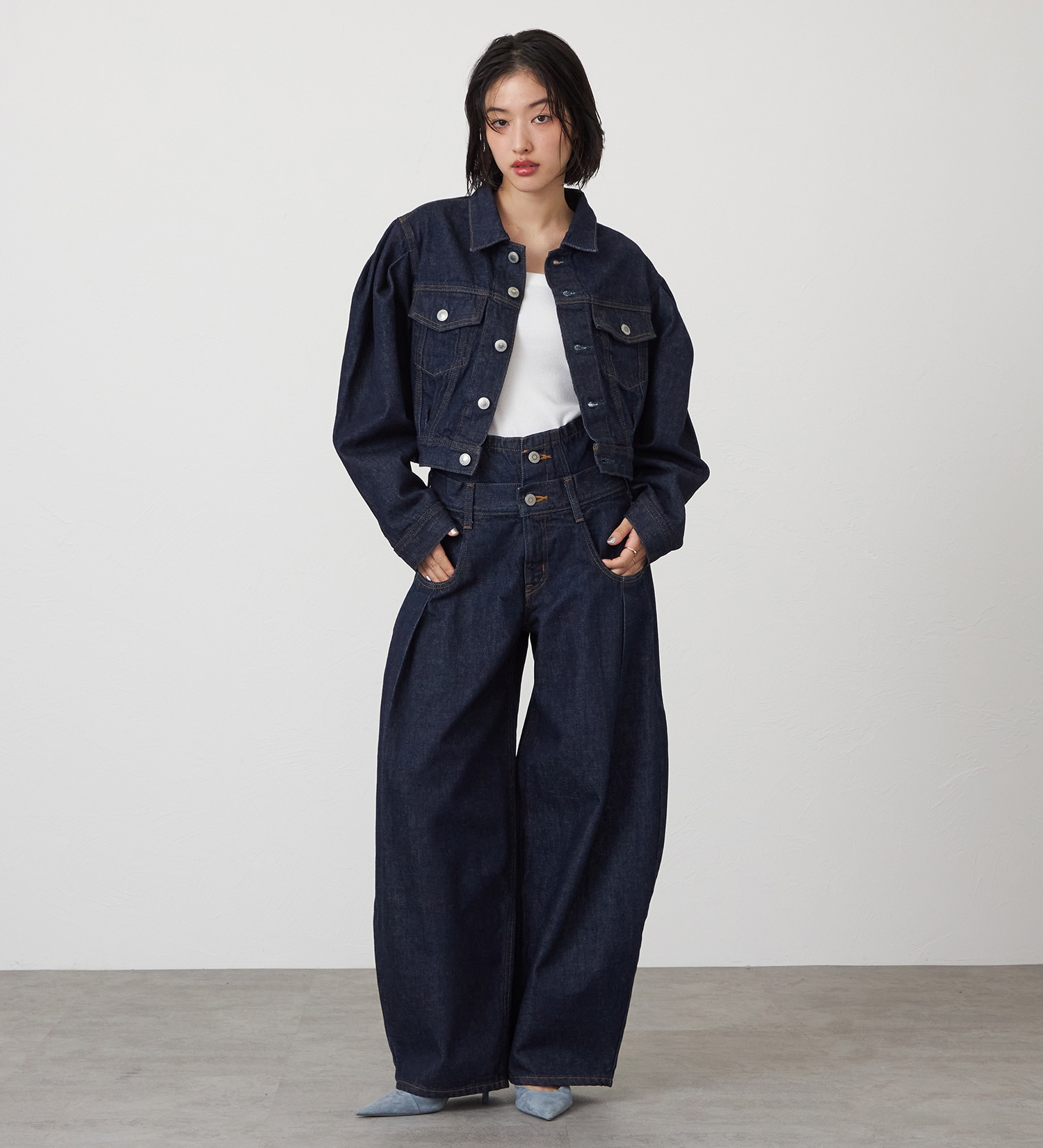 SOMETHING(サムシング)のatelier SOMETHING　DOUBLE BELT WIDE PANTS/ダブルベルトワイドパンツ|パンツ/デニム/ジーンズパンツ/レディース|インディゴブルー