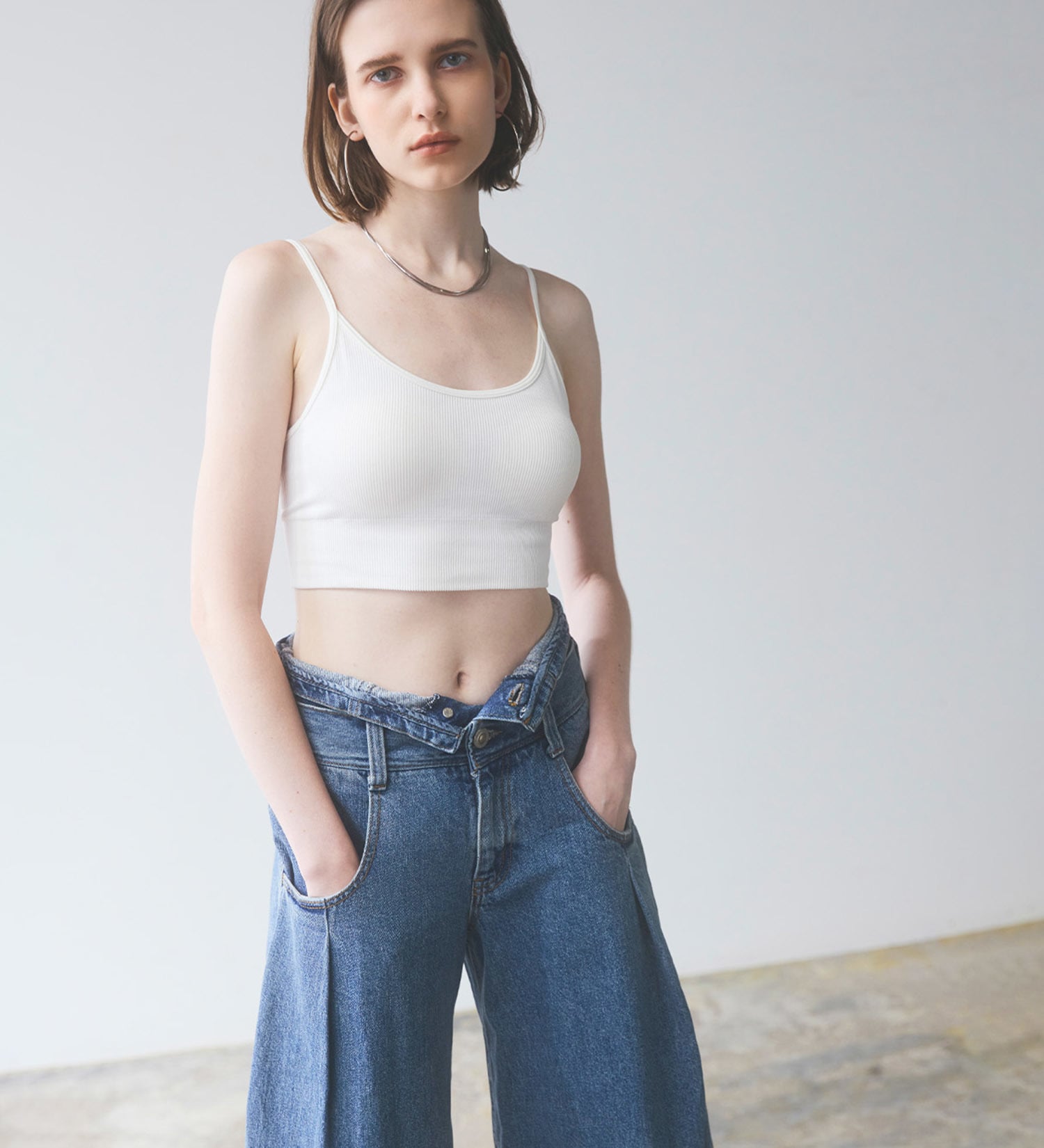 SOMETHING(サムシング)のatelier SOMETHING　DOUBLE BELT WIDE PANTS/ダブルベルトワイドパンツ|パンツ/デニム/ジーンズパンツ/レディース|淡色ブルー