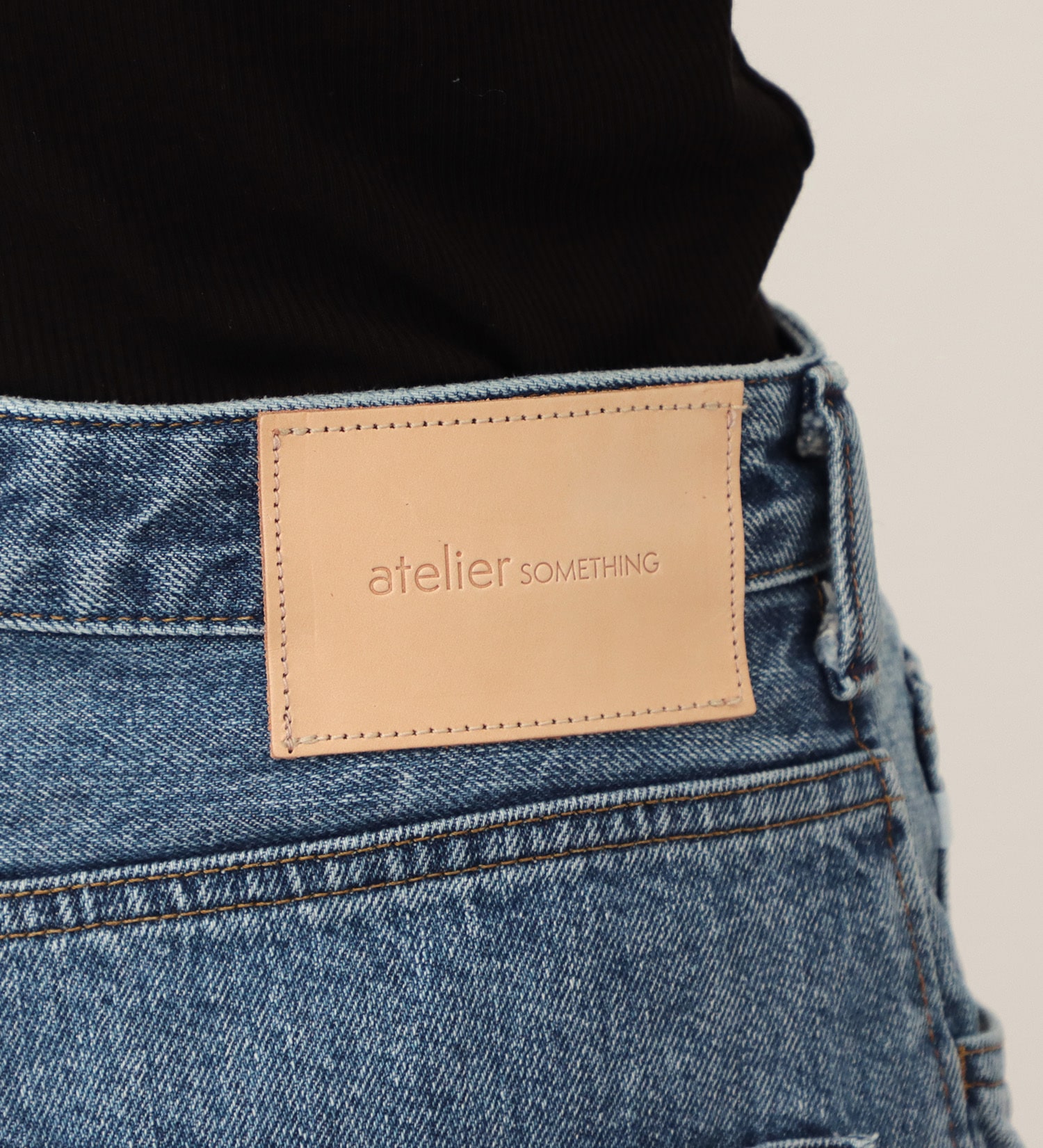 SOMETHING(サムシング)の【予約】atelier SOMETHING B.B. (BAGGY BALLOON) PANTS/バギーバルーンデニムパンツ|パンツ/デニム/ジーンズパンツ/レディース|淡色ブルー