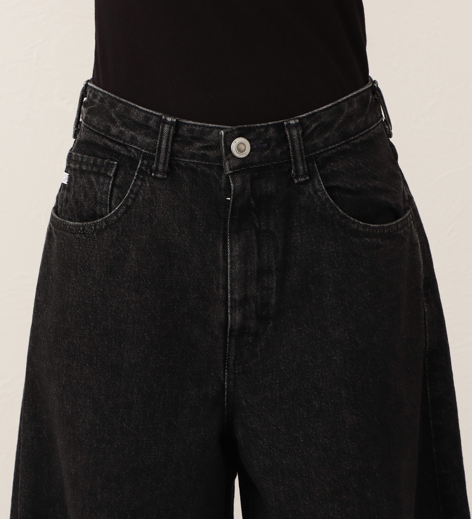 SOMETHING(サムシング)の【予約】atelier SOMETHING B.B. (BAGGY BALLOON) PANTS/バギーバルーンデニムパンツ|パンツ/デニム/ジーンズパンツ/レディース|ブラック
