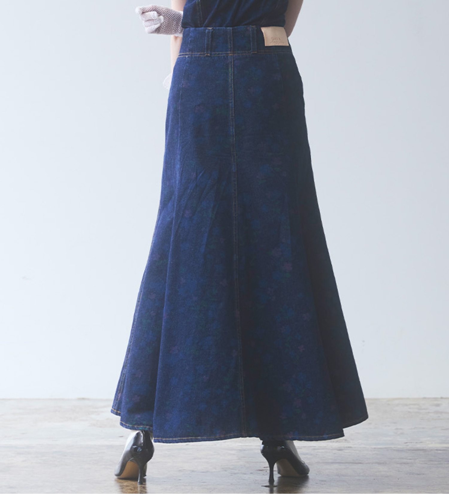 SOMETHING(サムシング)の【予約】atelier SOMETHING MERMAID SKIRT/マーメイドスカート【FLOWER】|スカート/デニムスカート/レディース|濃色ブルー