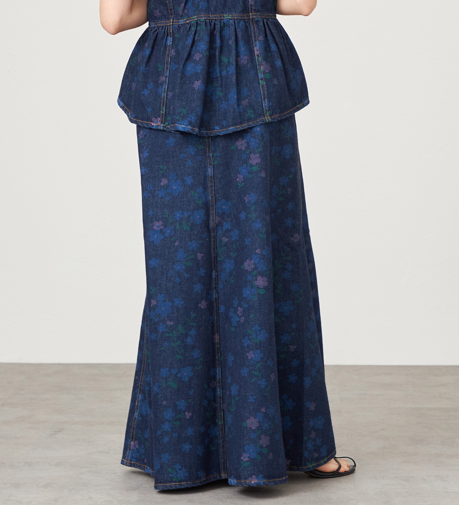 SOMETHING(サムシング)の【予約】atelier SOMETHING MERMAID SKIRT/マーメイドスカート【FLOWER】|スカート/デニムスカート/レディース|濃色ブルー