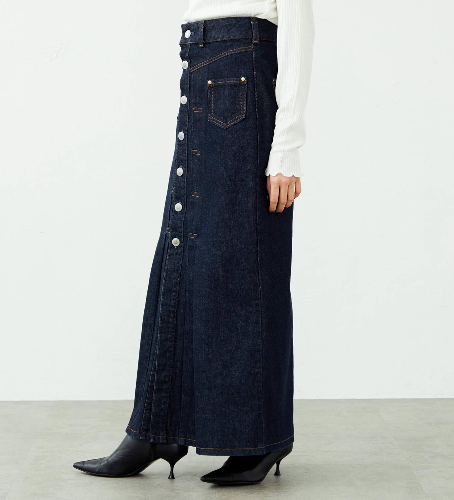 SOMETHING(サムシング)の【予約】atelier SOMETHING JACKET DETAIL SKIRT/アトリエサムシングロングデニムスカート|スカート/デニムスカート/レディース|インディゴブルー