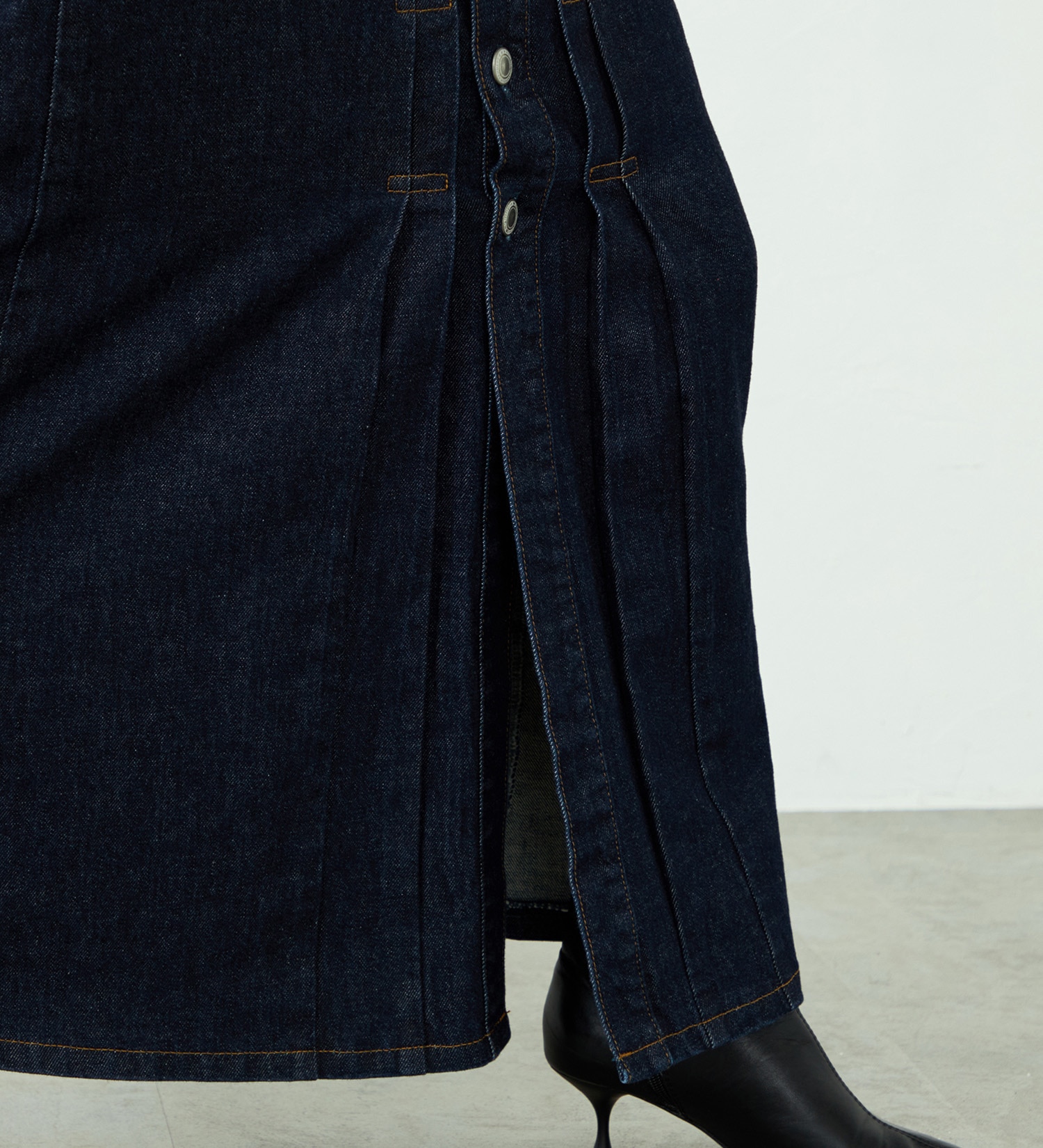 SOMETHING(サムシング)の【予約】atelier SOMETHING JACKET DETAIL SKIRT/アトリエサムシングロングデニムスカート|スカート/デニムスカート/レディース|インディゴブルー