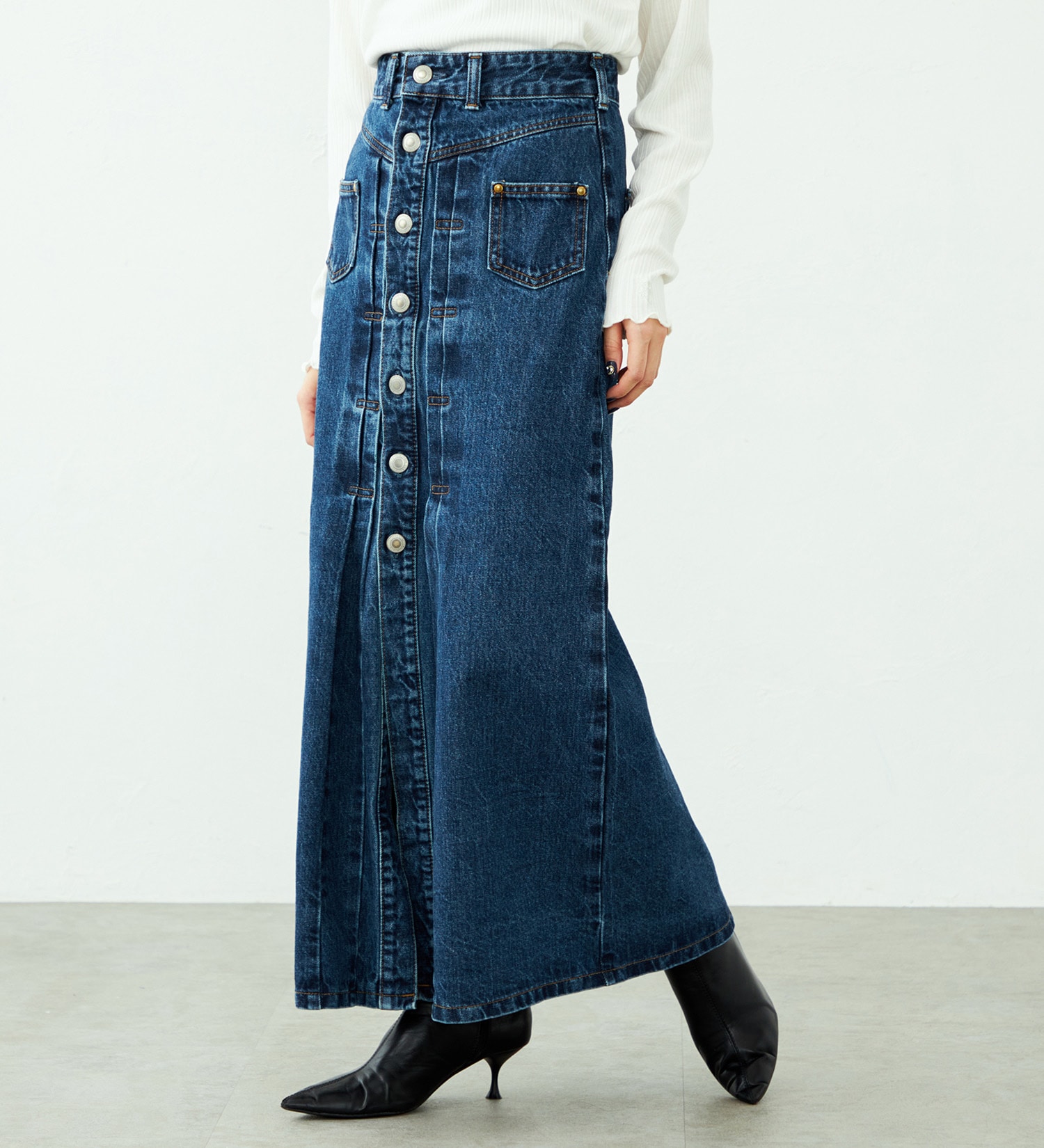 SOMETHING(サムシング)の【予約】atelier SOMETHING JACKET DETAIL SKIRT/アトリエサムシングロングデニムスカート|スカート/デニムスカート/レディース|中色ブルー