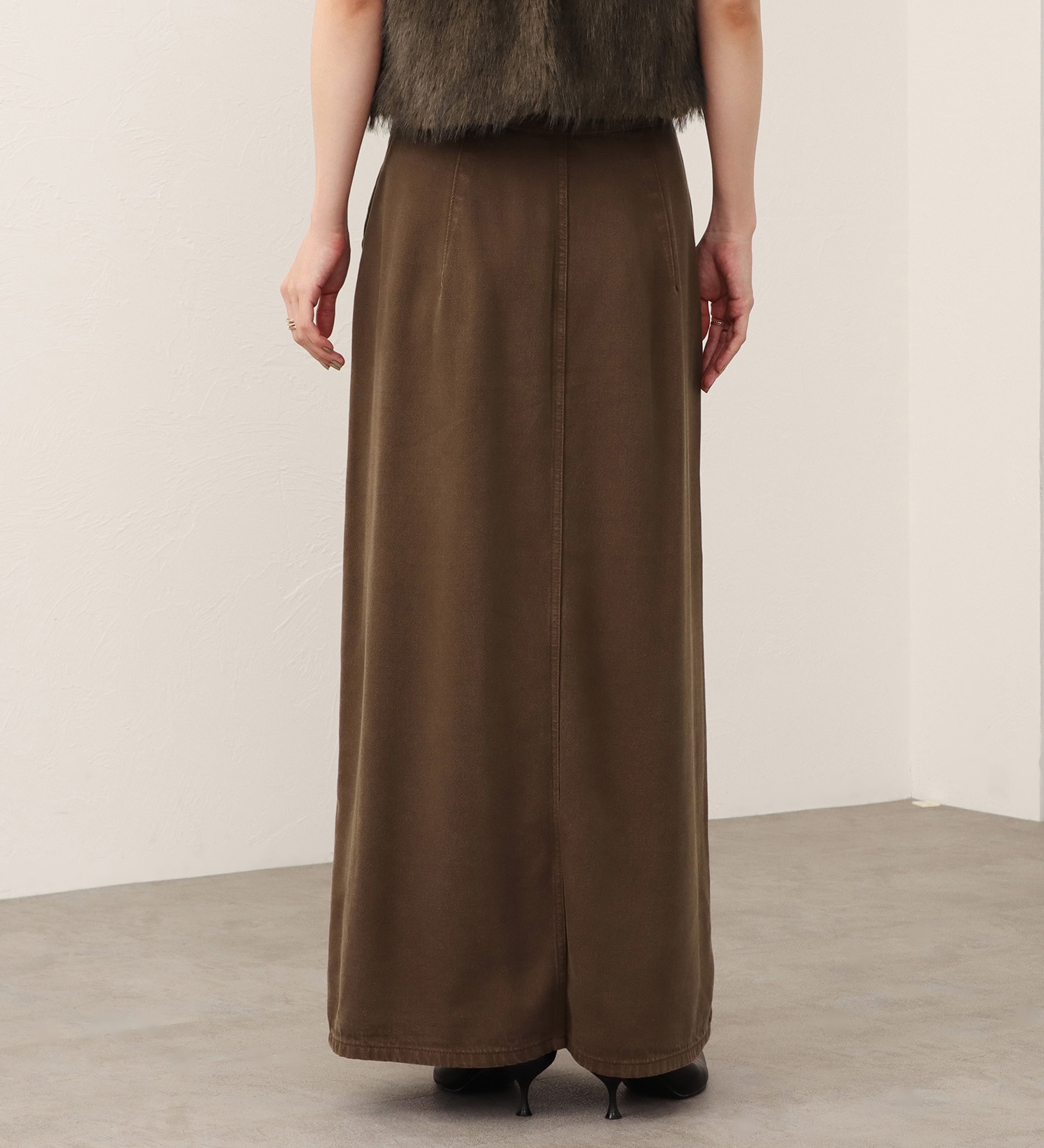 SOMETHING(サムシング)の【予約】atelier SOMETHING drape FRONT PLEATS SKIRT/ドレープフロントプリーツデニムスカート|スカート/スカート/レディース|ブラウン