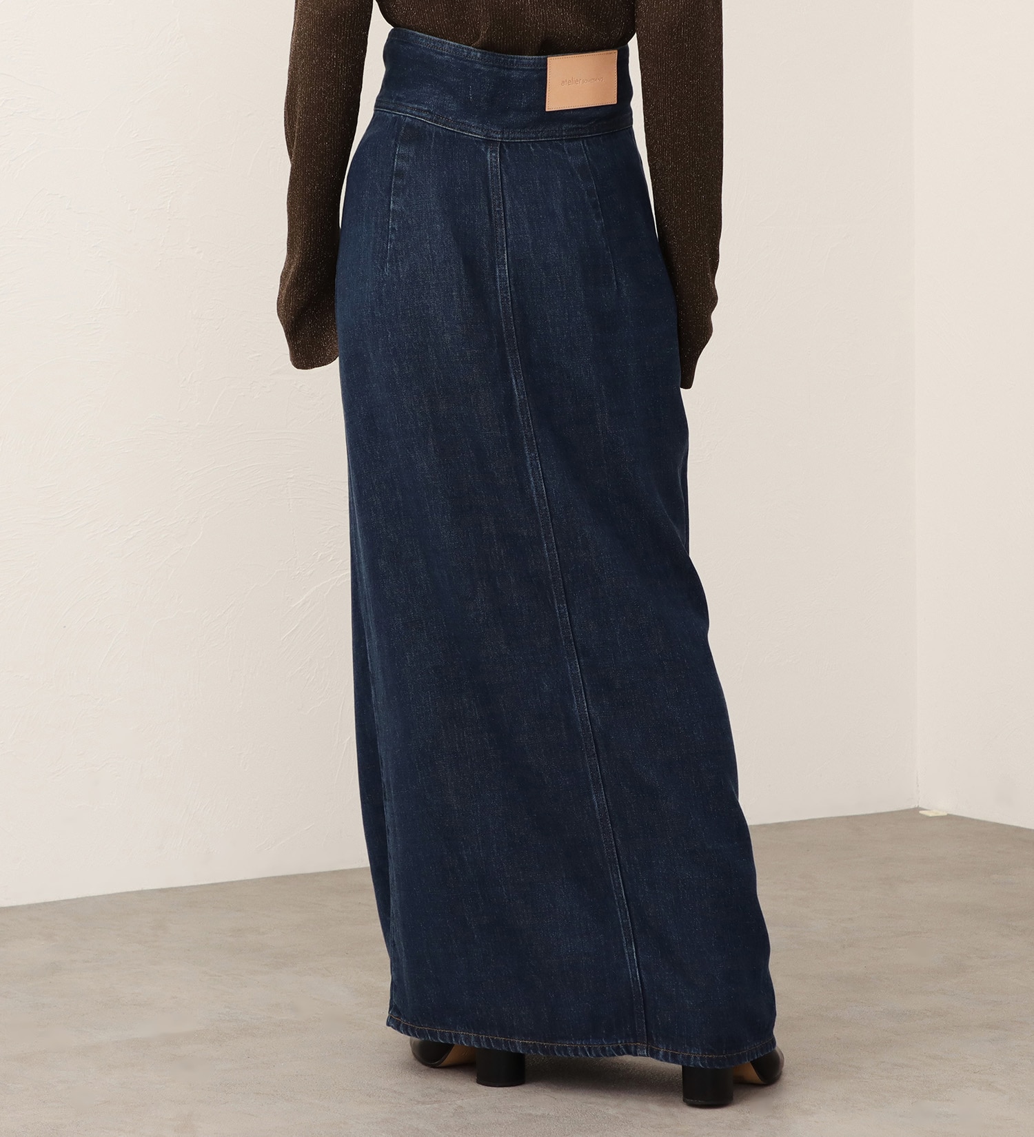 SOMETHING(サムシング)の【予約】atelier SOMETHING drape FRONT PLEATS SKIRT/ドレープフロントプリーツデニムスカート|スカート/デニムスカート/レディース|中色ブルー