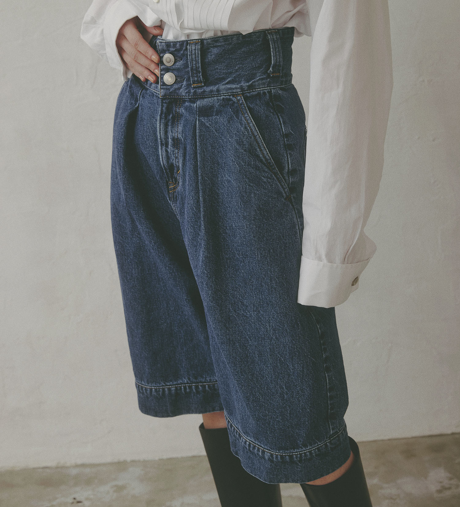 SOMETHING(サムシング)の【予約】atelier SOMETHING TLEB HALF PANTS/アトリエサムシングデニムハーフパンツ|パンツ/デニム/ジーンズパンツ/レディース|中色ブルー
