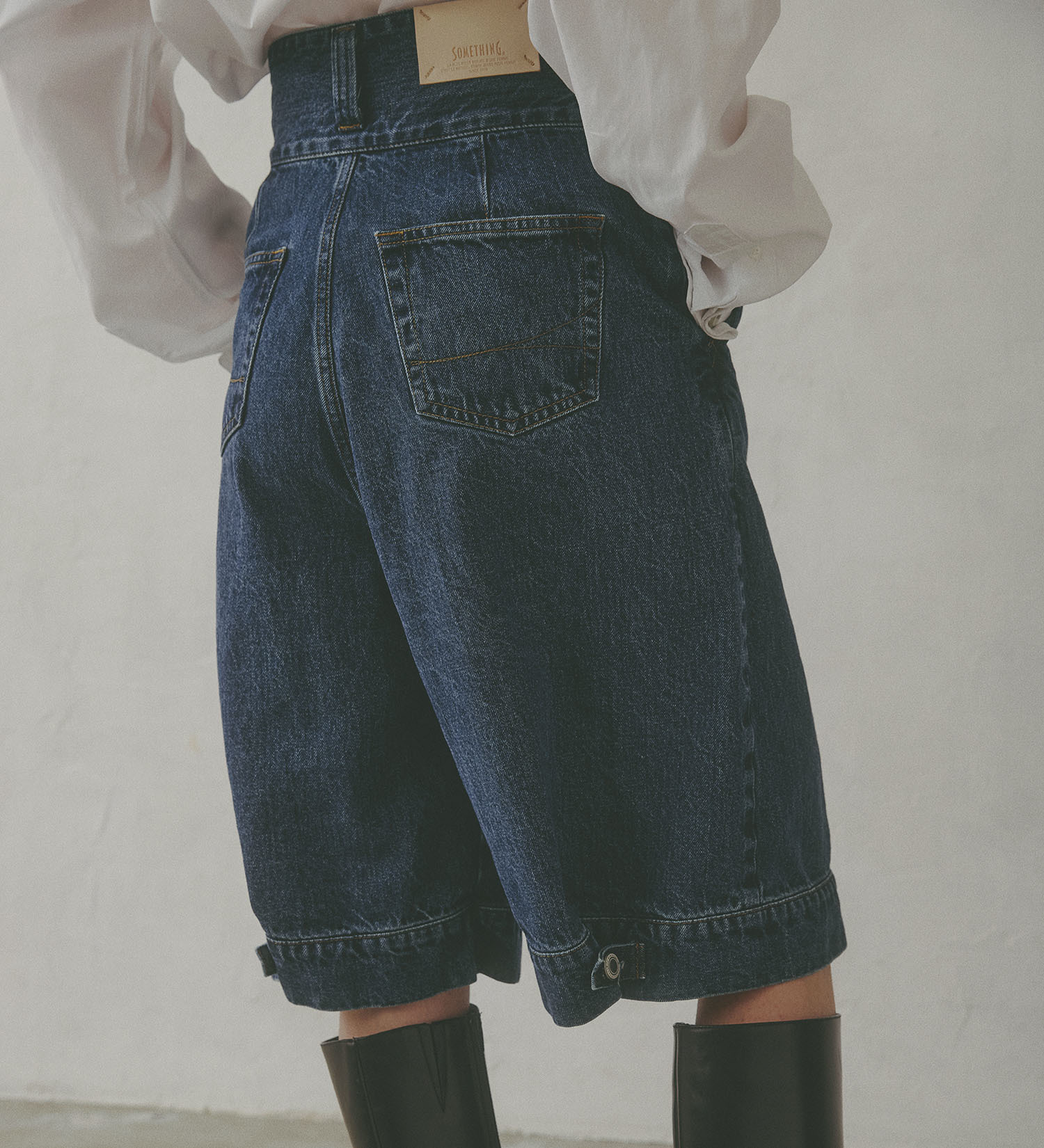 SOMETHING(サムシング)の【予約】atelier SOMETHING TLEB HALF PANTS/アトリエサムシングデニムハーフパンツ|パンツ/デニム/ジーンズパンツ/レディース|中色ブルー