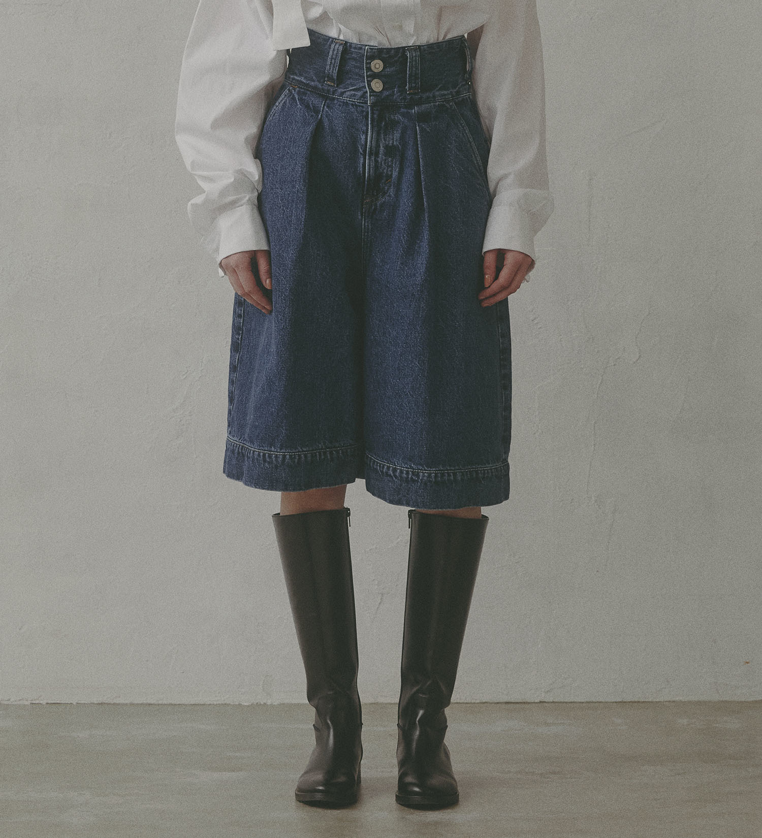 SOMETHING(サムシング)の【予約】atelier SOMETHING TLEB HALF PANTS/アトリエサムシングデニムハーフパンツ|パンツ/デニム/ジーンズパンツ/レディース|中色ブルー