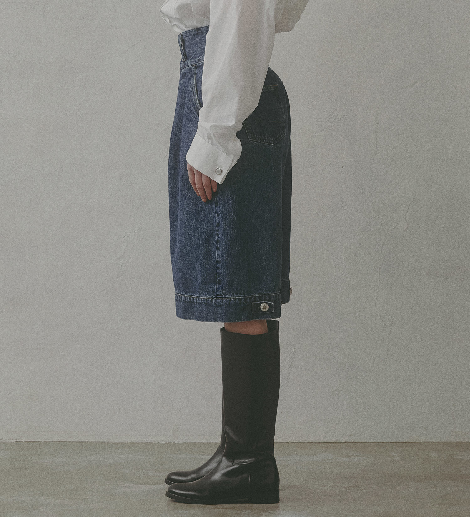 SOMETHING(サムシング)の【予約】atelier SOMETHING TLEB HALF PANTS/アトリエサムシングデニムハーフパンツ|パンツ/デニム/ジーンズパンツ/レディース|中色ブルー