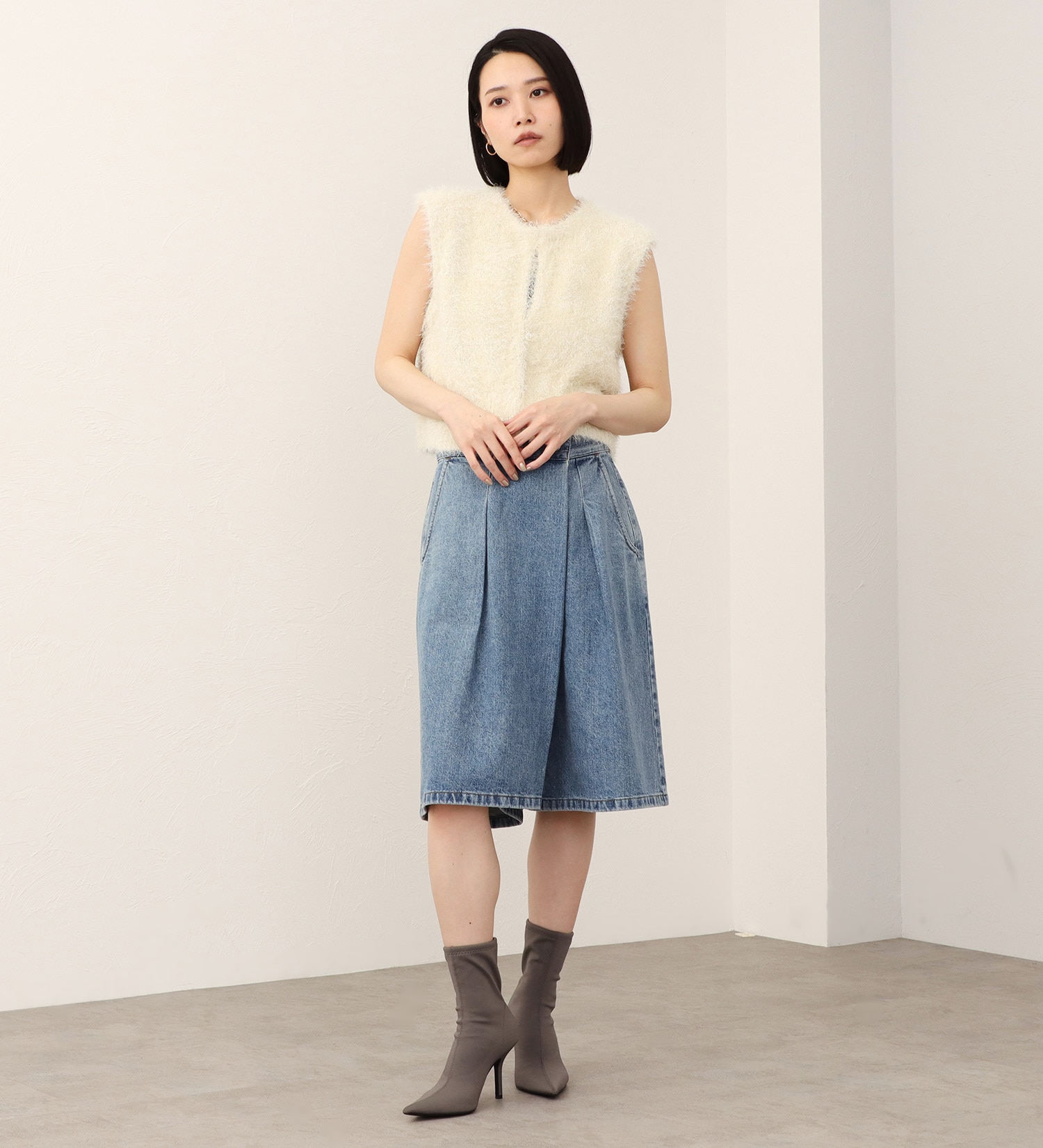 SOMETHING(サムシング)の【予約】atelier SOMETHING WRAP SHORTS/ラップデニムショーツ|//レディース|淡色ブルー