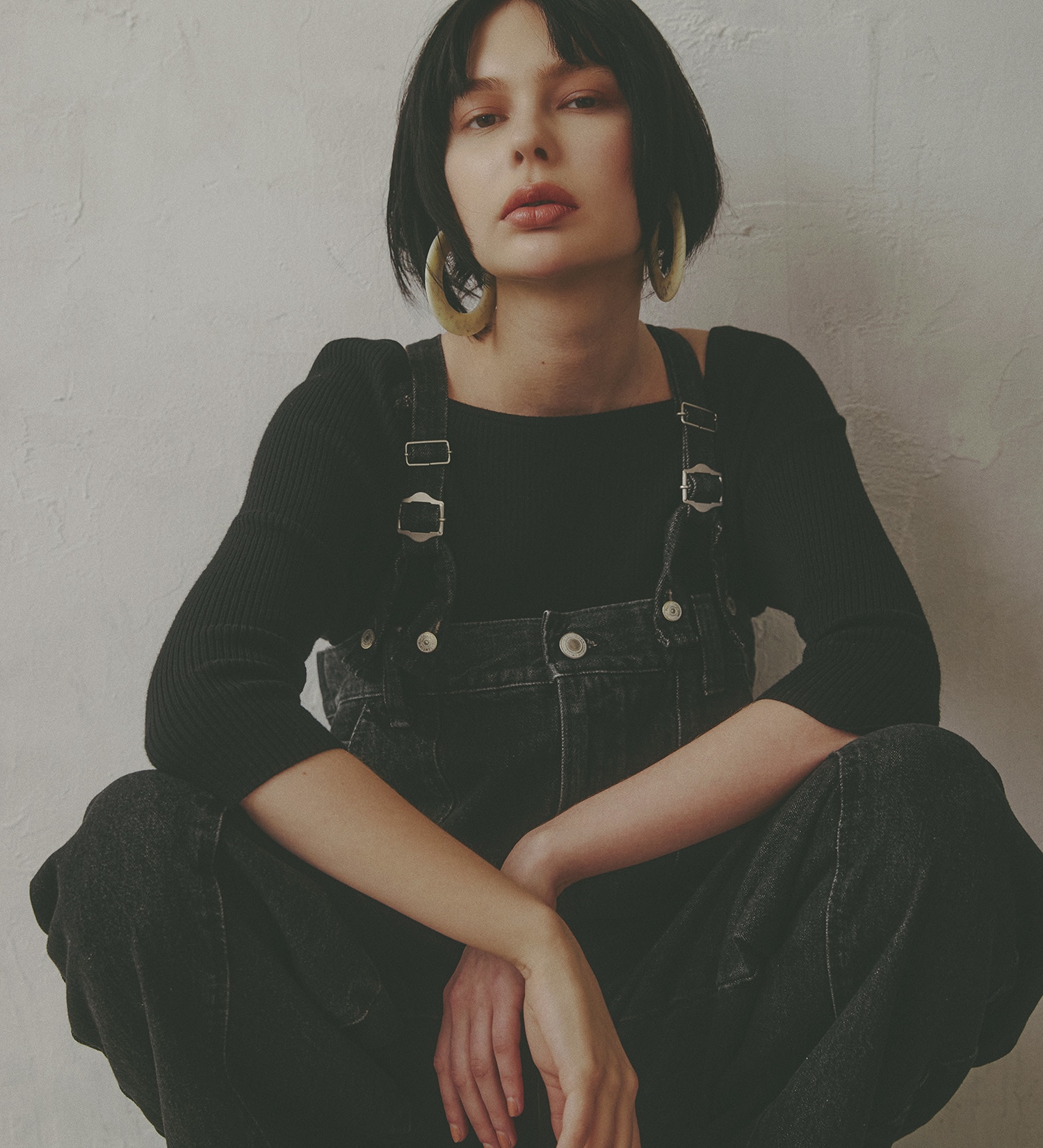 SOMETHING(サムシング)の【予約】atelier SOMETHING W KNEE SALOPETTE/マルチウェイデニムベアサロペット/オールインワン|オールインワン/サロペット/オーバーオール/レディース|ブラックデニム