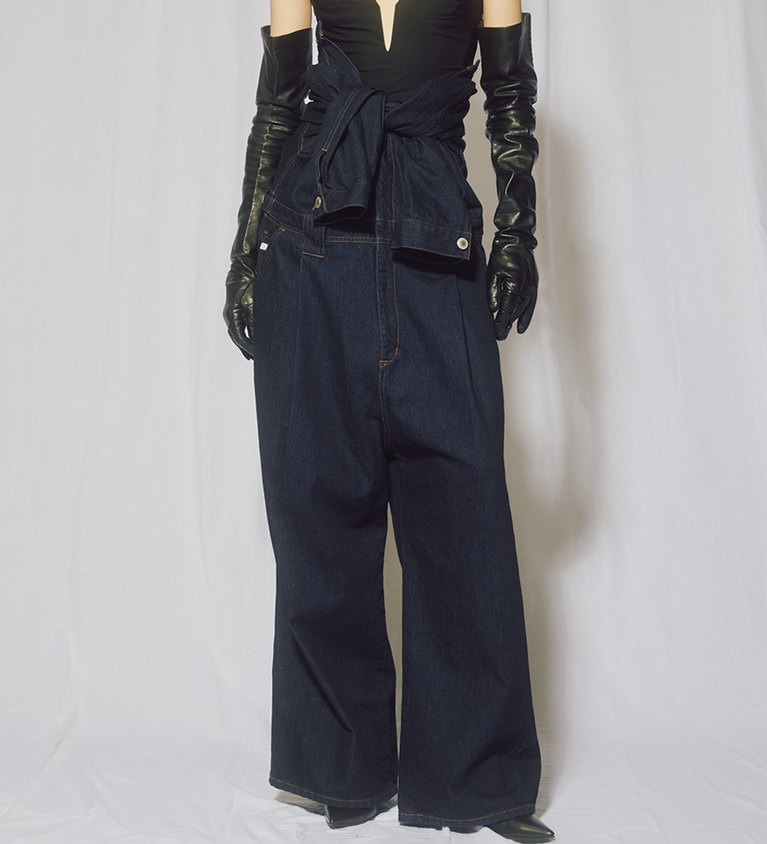 SOMETHING(サムシング)の【GISELe 10月号掲載】atelier SOMETHING STAND COLLAR JUMP SUIT/スタンドカラーデニムジャンプスーツ|オールインワン/つなぎ/オールインワン/レディース|インディゴブルー