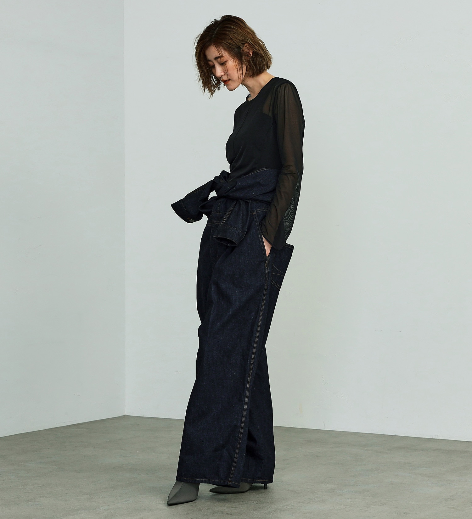 SOMETHING(サムシング)の【GISELe 10月号掲載】atelier SOMETHING STAND COLLAR JUMP SUIT/スタンドカラーデニムジャンプスーツ|オールインワン/つなぎ/オールインワン/レディース|インディゴブルー