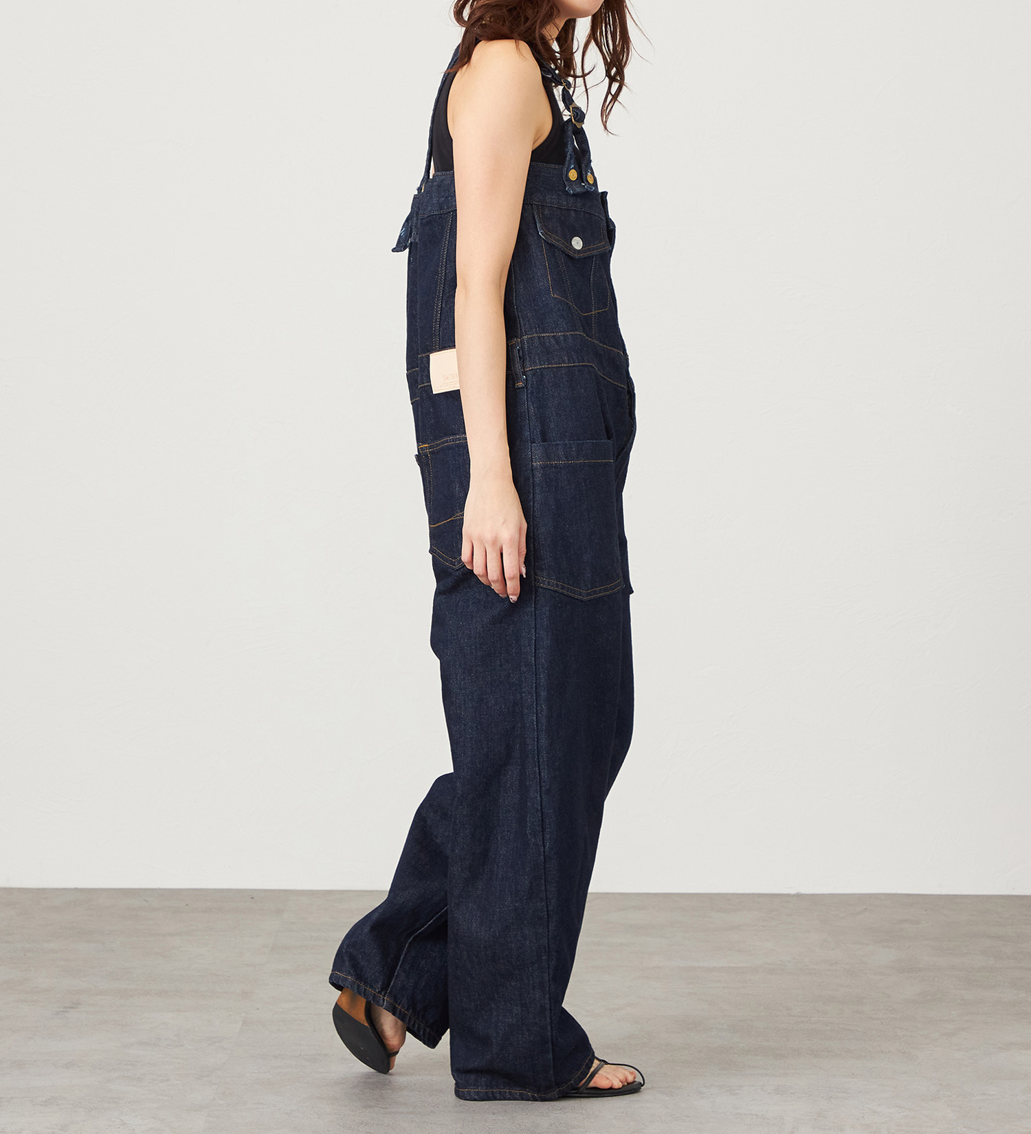 SOMETHING(サムシング)のatelier SOMETHING  BUTTON UP SALOPETTE/サロペット|オールインワン/サロペット/オーバーオール/レディース|インディゴブルー