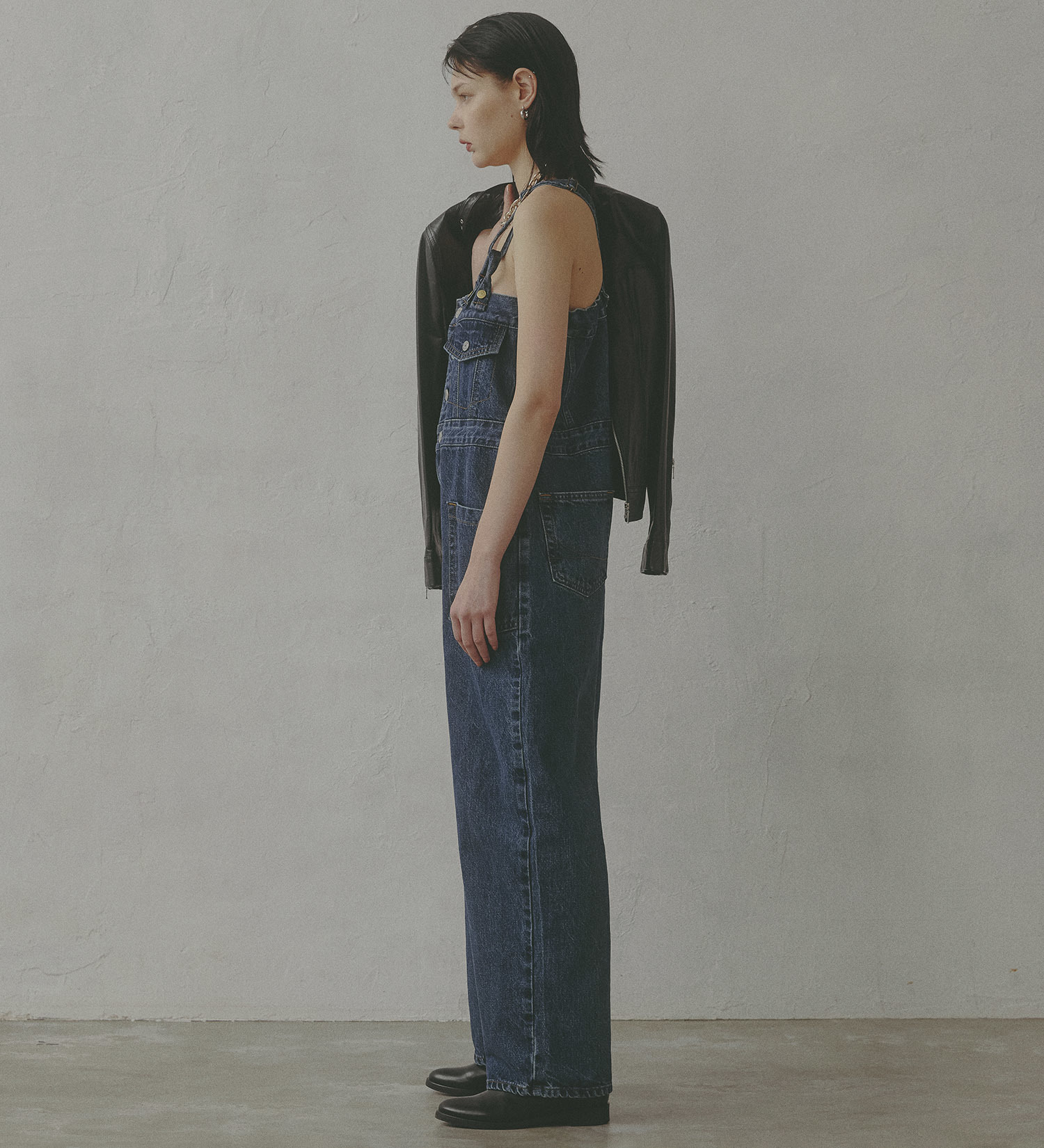 SOMETHING(サムシング)の【予約】atelier SOMETHING  BUTTON UP SALOPETTE/アトリエサムシング2WAYデニムサロペット|オールインワン/サロペット/オーバーオール/レディース|中色ブルー