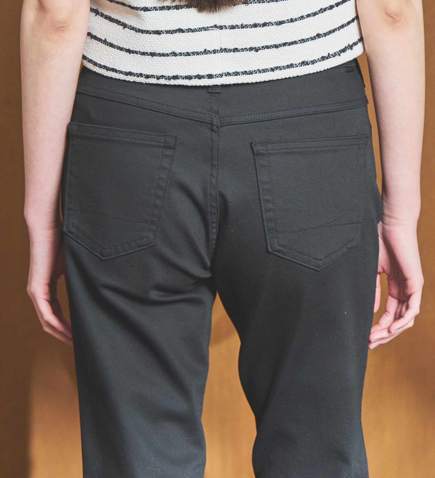 SOMETHING(サムシング)の【百貨店・直営店限定】SOMETHING printemps 股上深め ストレートデニムパンツ|パンツ/デニム/ジーンズパンツ/レディース|ブラック