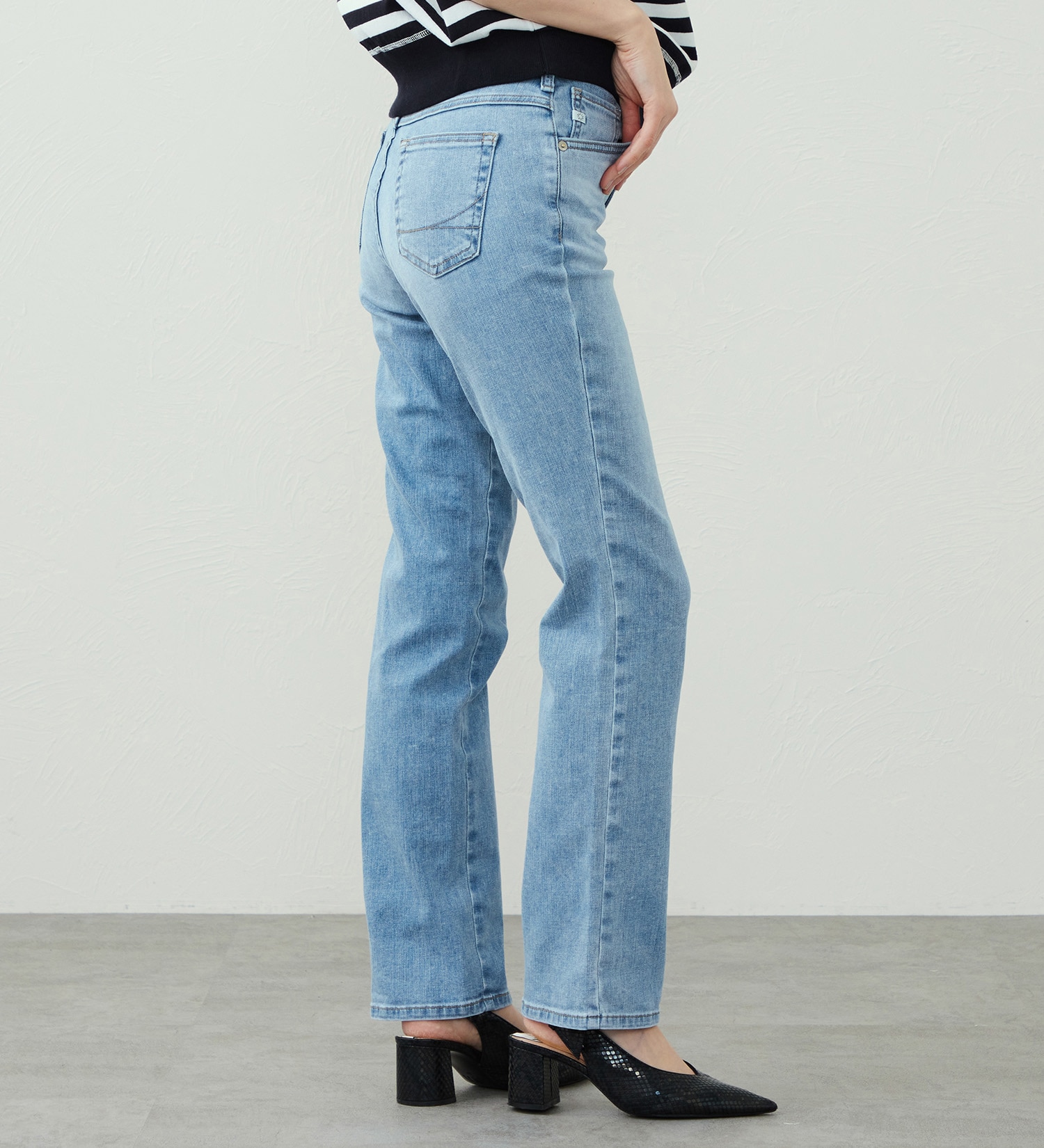 SOMETHING(サムシング)の【百貨店・直営店限定】SOMETHING printemps 股上深め ストレートデニムパンツ|パンツ/デニム/ジーンズパンツ/レディース|ブルー