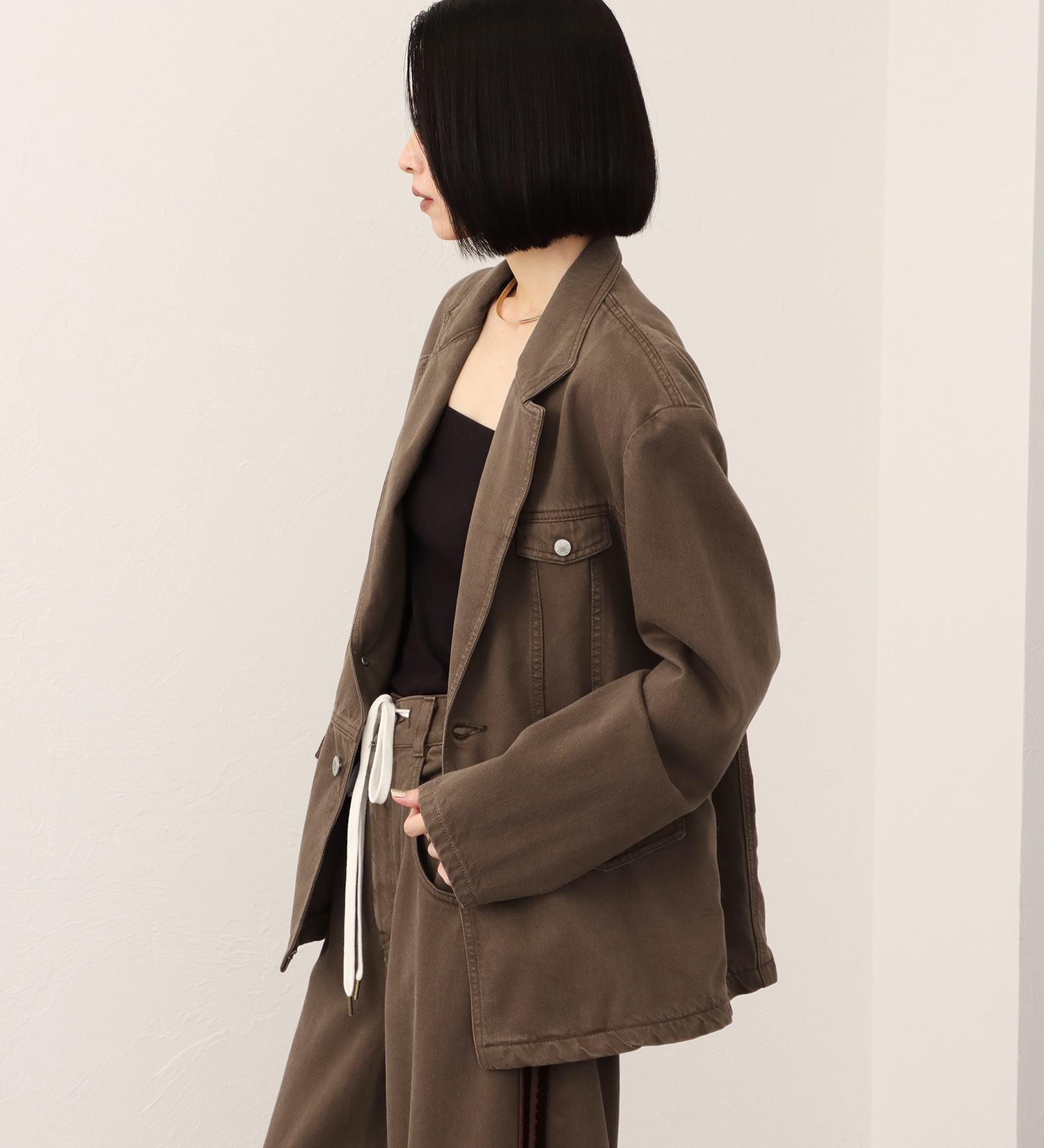 SOMETHING(サムシング)の【予約】atelier SOMETHING drape TAYLORED JACKET/ドレープテーラードデニムジャケット|ジャケット/アウター/テーラードジャケット/レディース|ブラウン