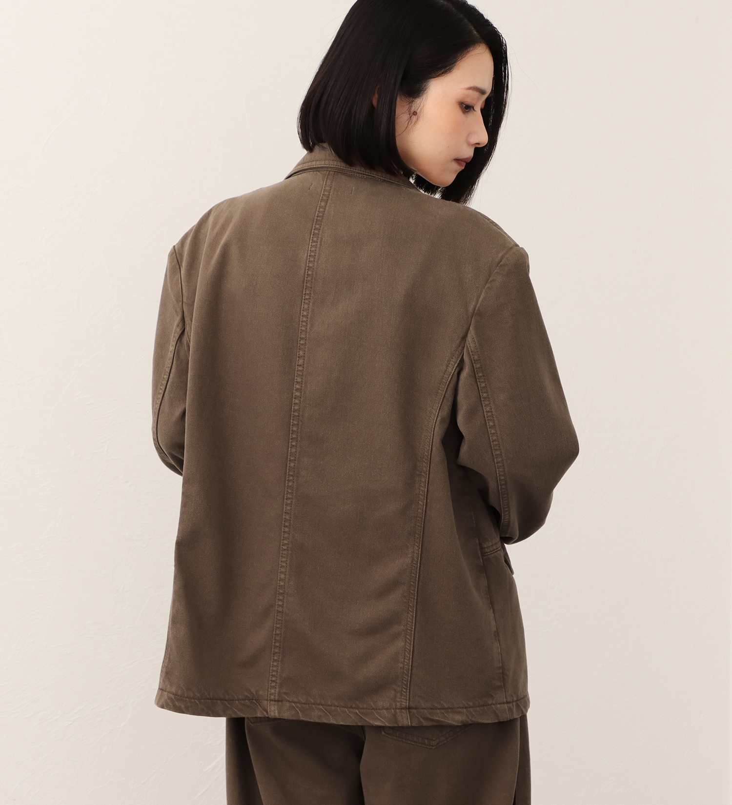 SOMETHING(サムシング)の【予約】atelier SOMETHING drape TAYLORED JACKET/ドレープテーラードデニムジャケット|ジャケット/アウター/テーラードジャケット/レディース|ブラウン