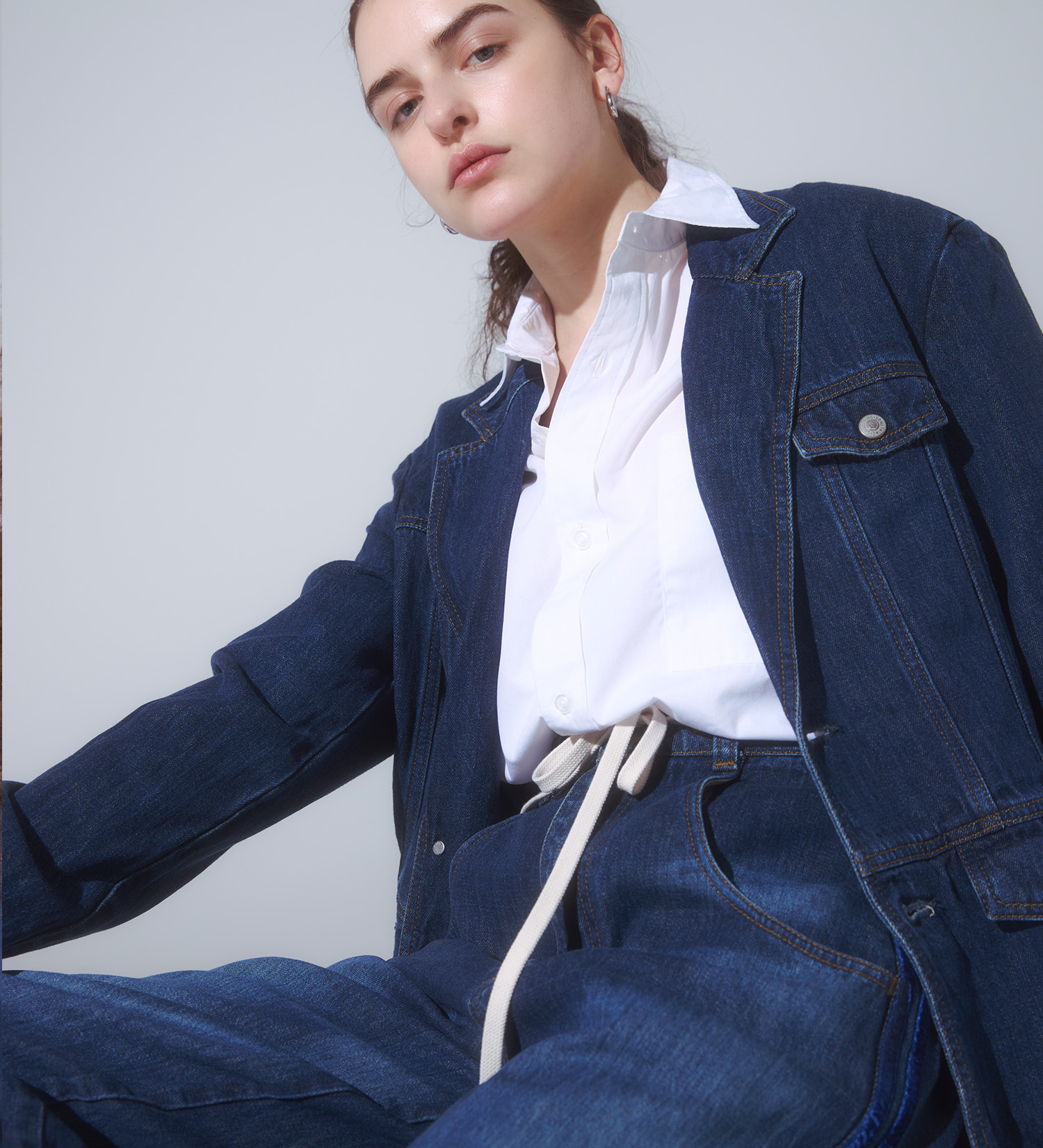 SOMETHING(サムシング)の【予約】atelier SOMETHING drape TAYLORED JACKET/ドレープテーラードデニムジャケット|ジャケット/アウター/テーラードジャケット/レディース|中色ブルー