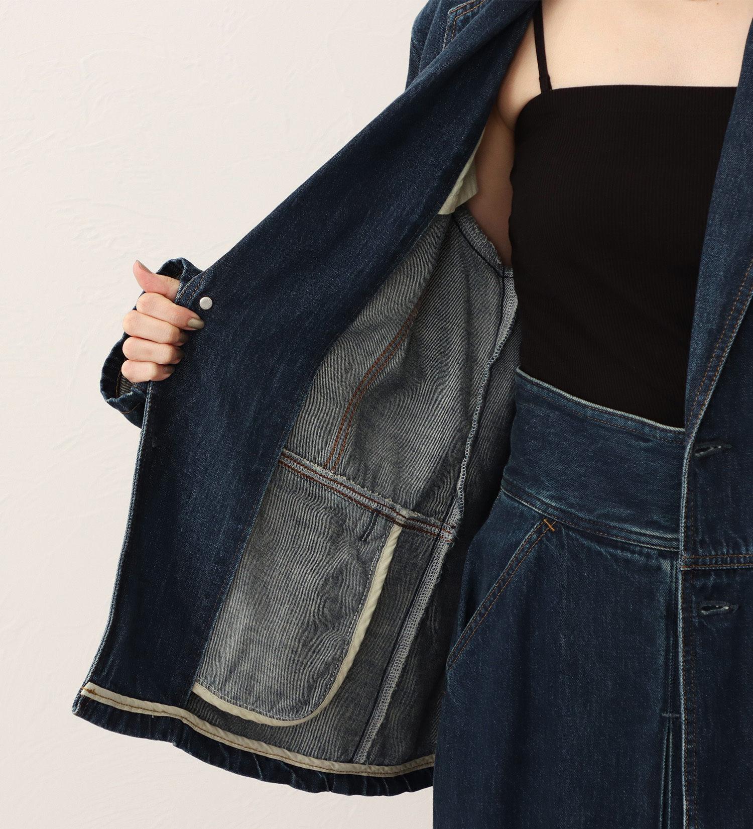 SOMETHING(サムシング)の【予約】atelier SOMETHING drape TAYLORED JACKET/ドレープテーラードデニムジャケット|ジャケット/アウター/テーラードジャケット/レディース|中色ブルー
