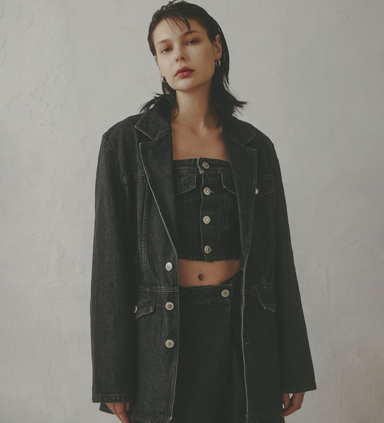 SOMETHING(サムシング)の【予約】atelier SOMETHING DENIM BLAZER/アトリエサムシングデニムブレザー|ジャケット/アウター/テーラードジャケット/レディース|ブラックデニム