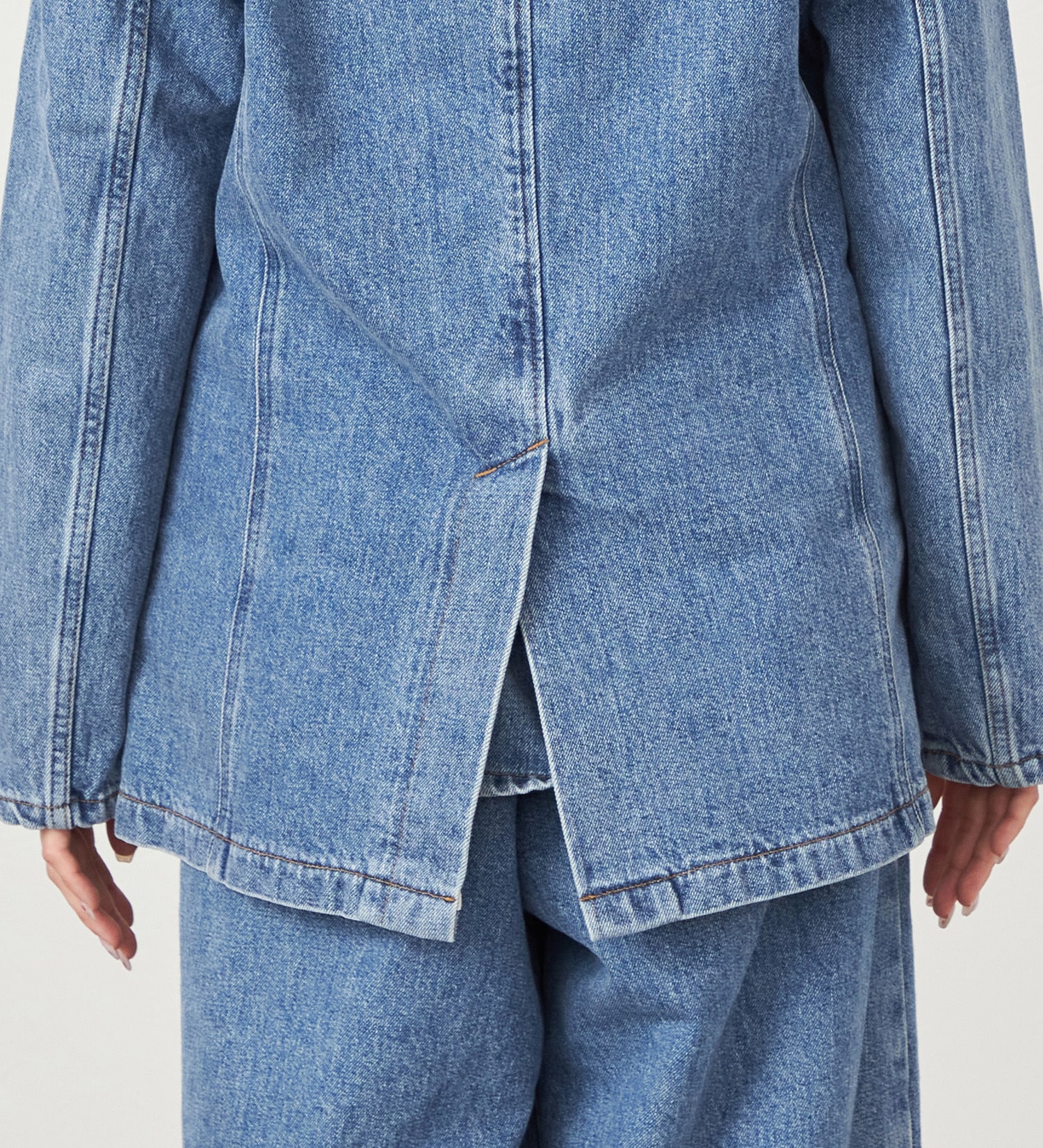 SOMETHING(サムシング)の【GISELe 10月号掲載】atelier SOMETHING DENIM BLAZER/アトリエサムシングデニムブレザー|ジャケット/アウター/テーラードジャケット/レディース|淡色ブルー