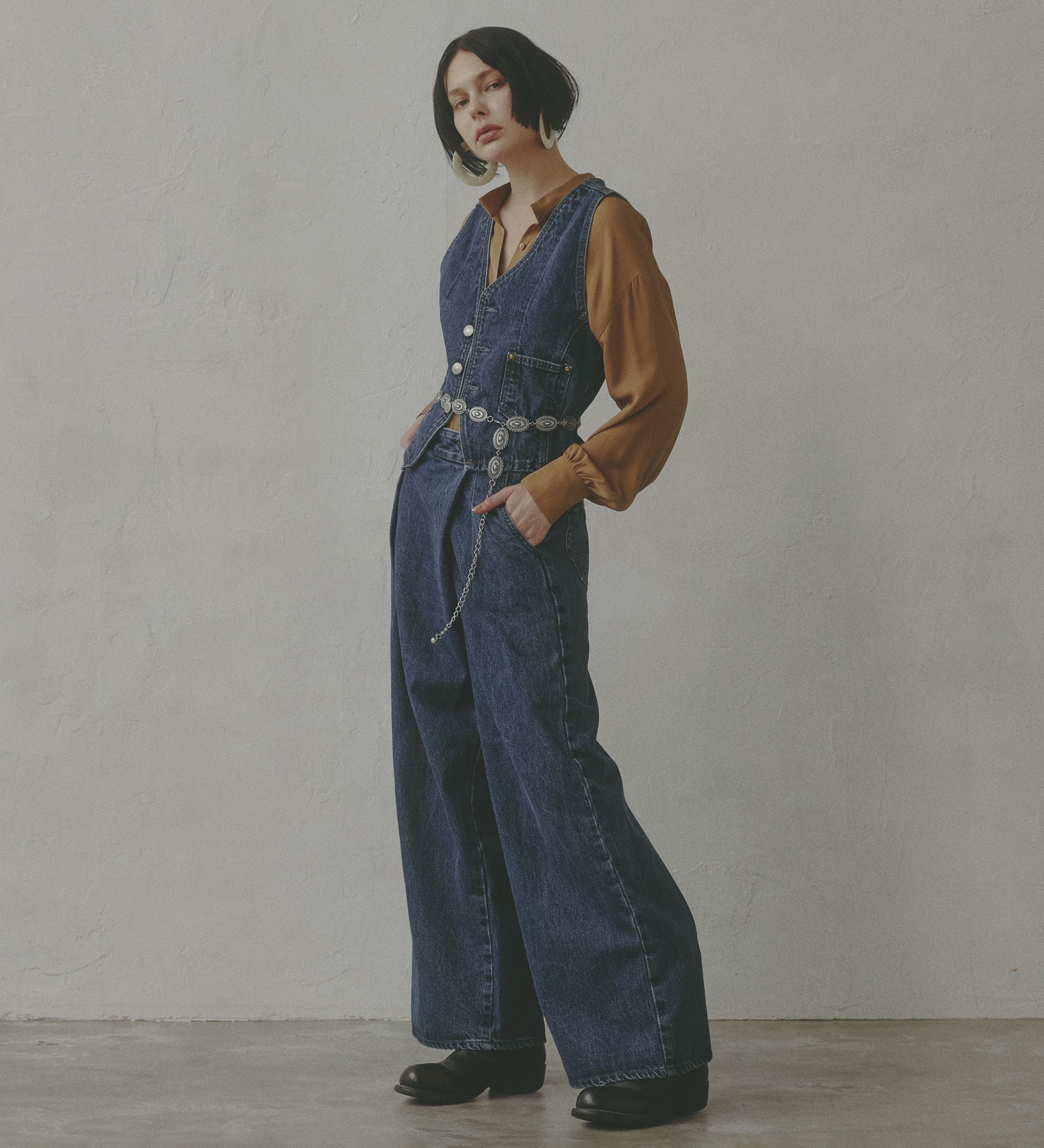 SOMETHING(サムシング)の【予約】atelier SOMETHING 3PIECE VEST/アトリエサムシング3ピースベスト|トップス/その他トップス/レディース|中色ブルー