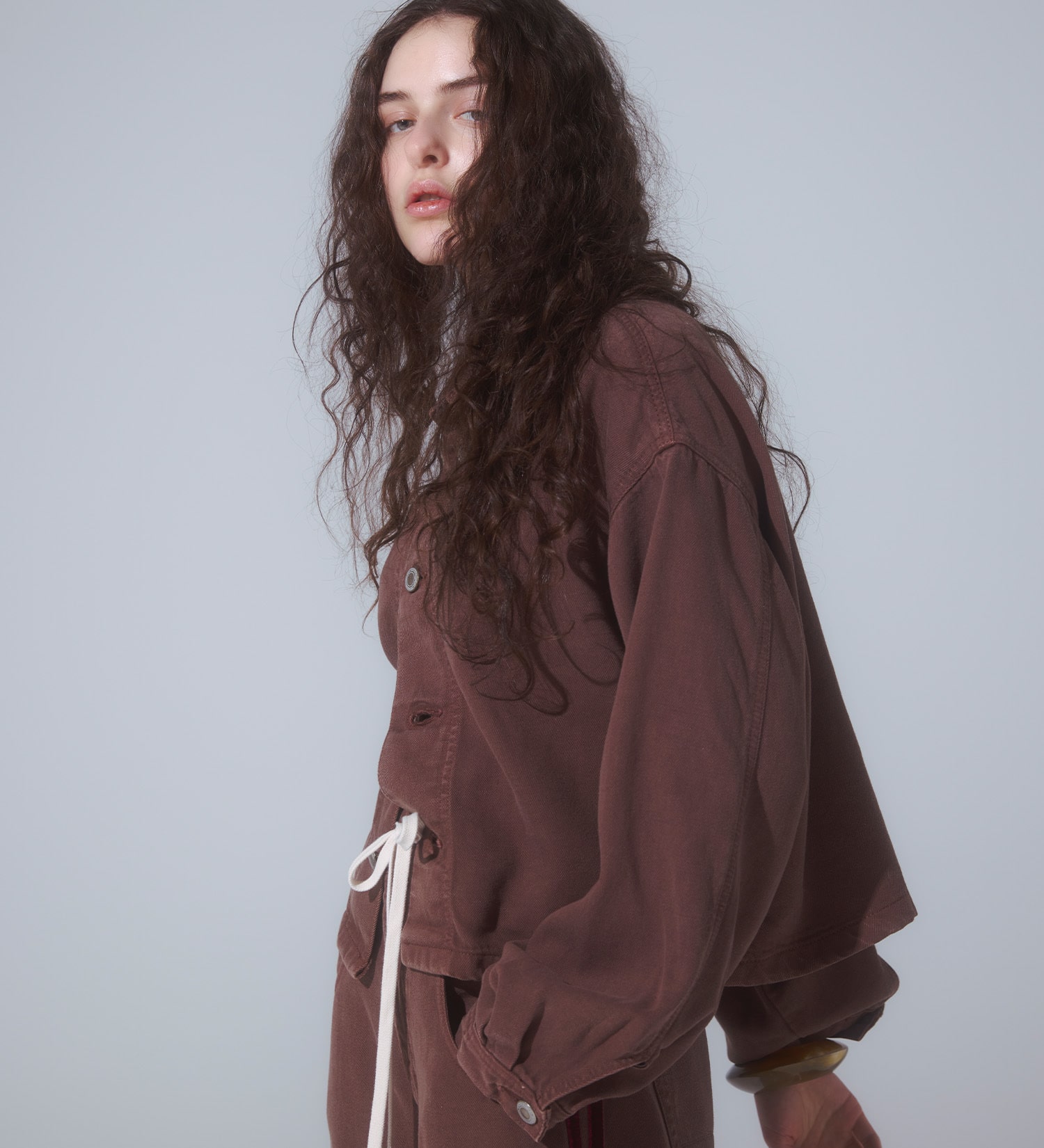 SOMETHING(サムシング)の【予約】atelier SOMETHING drape SHACKET/ドレープシャツジャケット|ジャケット/アウター/テーラードジャケット/レディース|ブラウン