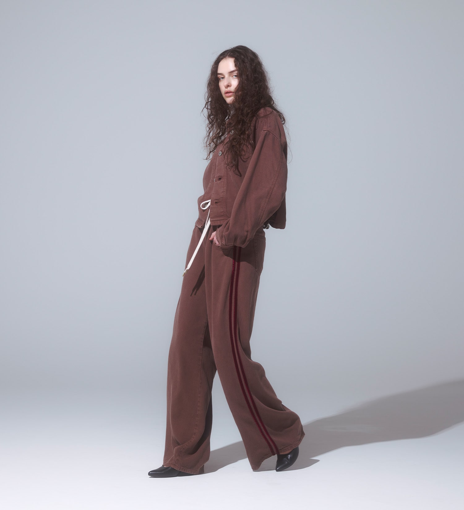 SOMETHING(サムシング)の【予約】atelier SOMETHING drape SHACKET/ドレープシャツジャケット|ジャケット/アウター/テーラードジャケット/レディース|ブラウン
