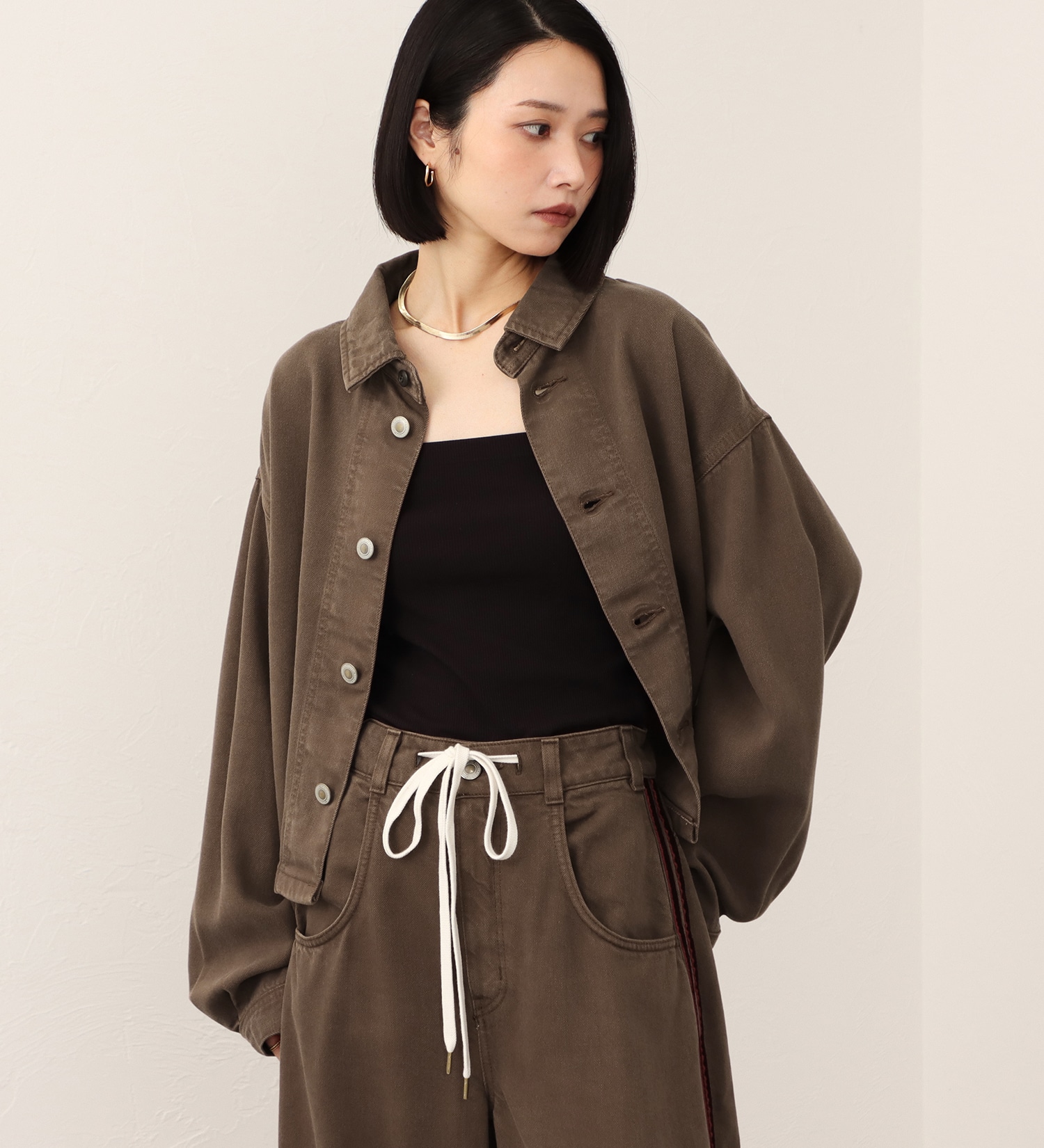 SOMETHING(サムシング)の【予約】atelier SOMETHING drape SHACKET/ドレープシャツジャケット|ジャケット/アウター/テーラードジャケット/レディース|ブラウン