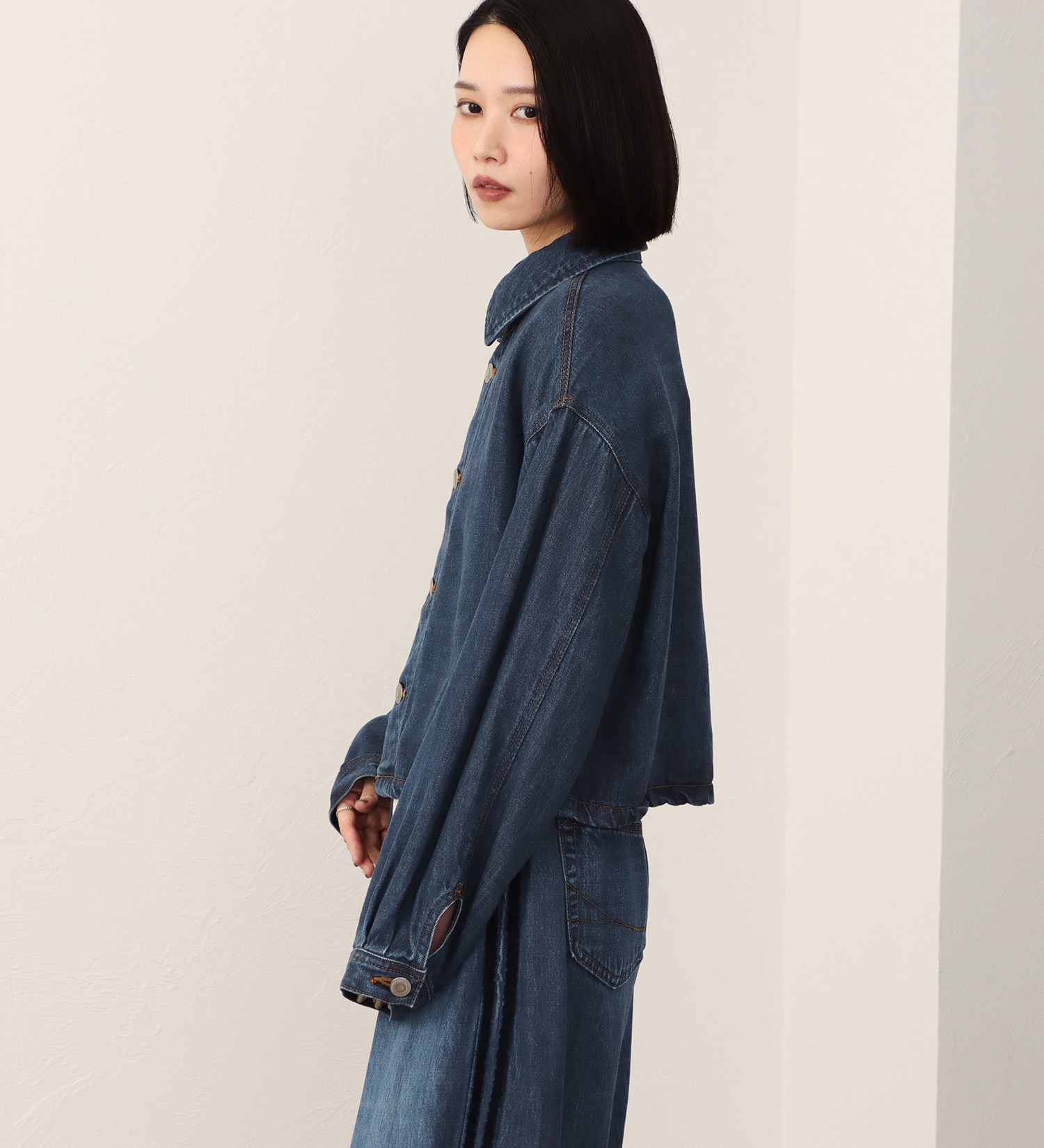 SOMETHING(サムシング)の【予約】atelier SOMETHING drape SHACKET/ドレープシャツジャケット|ジャケット/アウター/テーラードジャケット/レディース|中色ブルー