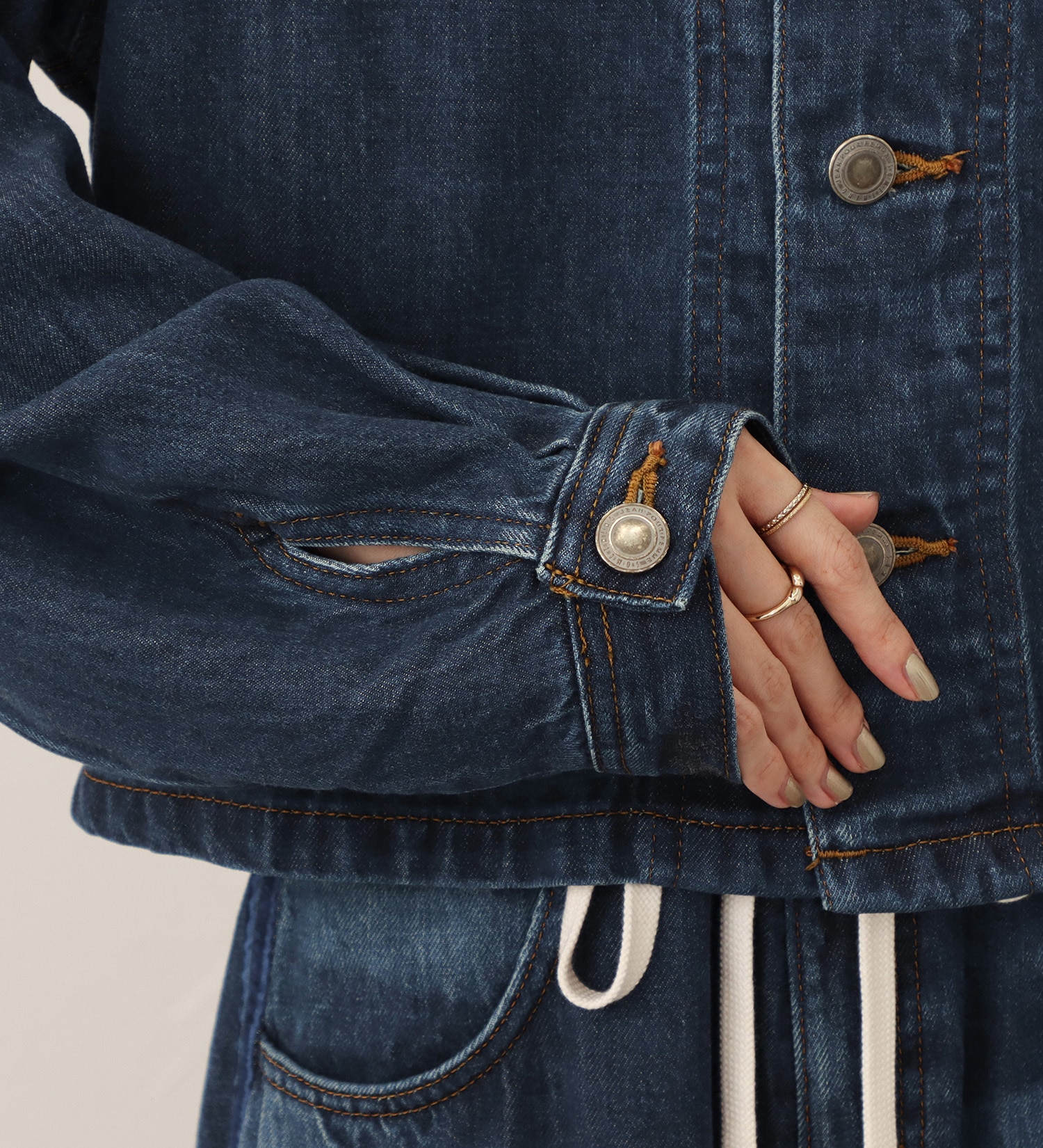 SOMETHING(サムシング)の【予約】atelier SOMETHING drape SHACKET/ドレープシャツジャケット|ジャケット/アウター/テーラードジャケット/レディース|中色ブルー