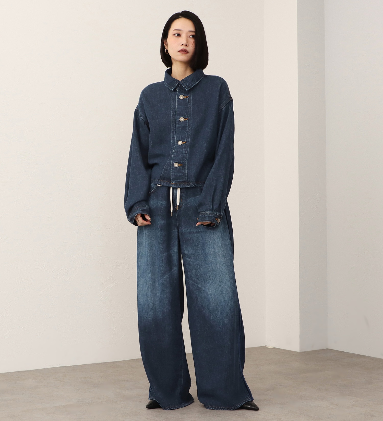 SOMETHING(サムシング)の【予約】atelier SOMETHING drape SHACKET/ドレープシャツジャケット|ジャケット/アウター/テーラードジャケット/レディース|中色ブルー