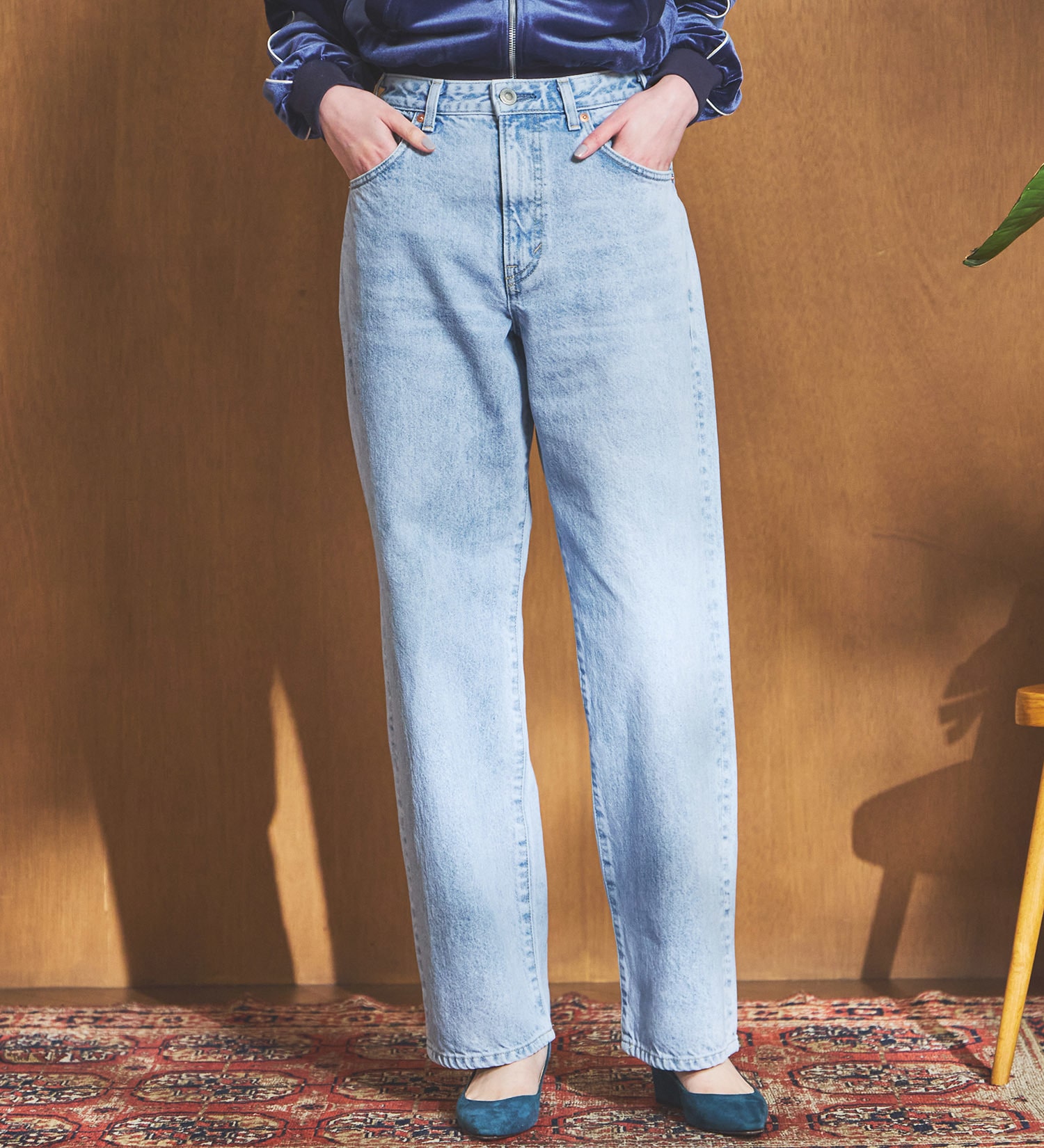 SOMETHING(サムシング)のSOMETHING ELSA ヴィンテージルーズストレートデニムパンツ|パンツ/デニム/ジーンズパンツ/レディース|淡色ブルー2