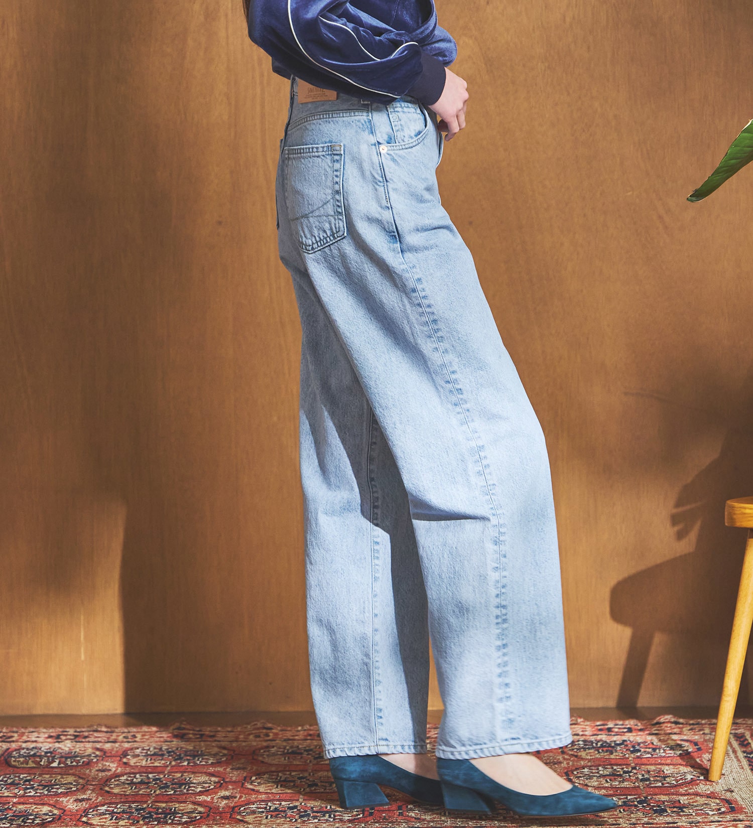 SOMETHING(サムシング)のSOMETHING ELSA ヴィンテージルーズストレートデニムパンツ|パンツ/デニム/ジーンズパンツ/レディース|淡色ブルー2