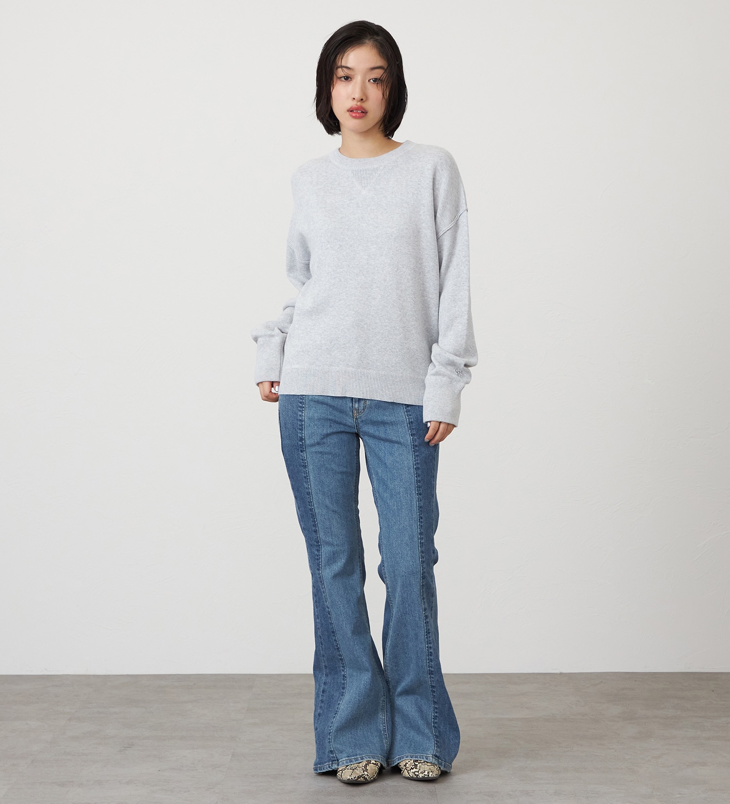 SOMETHING(サムシング)のSOMETHING LISA HIRISE BI-COLOR FLARE/ハイライズバイカラーフレアデニムパンツ|パンツ/デニム/ジーンズパンツ/レディース|淡色ブルー