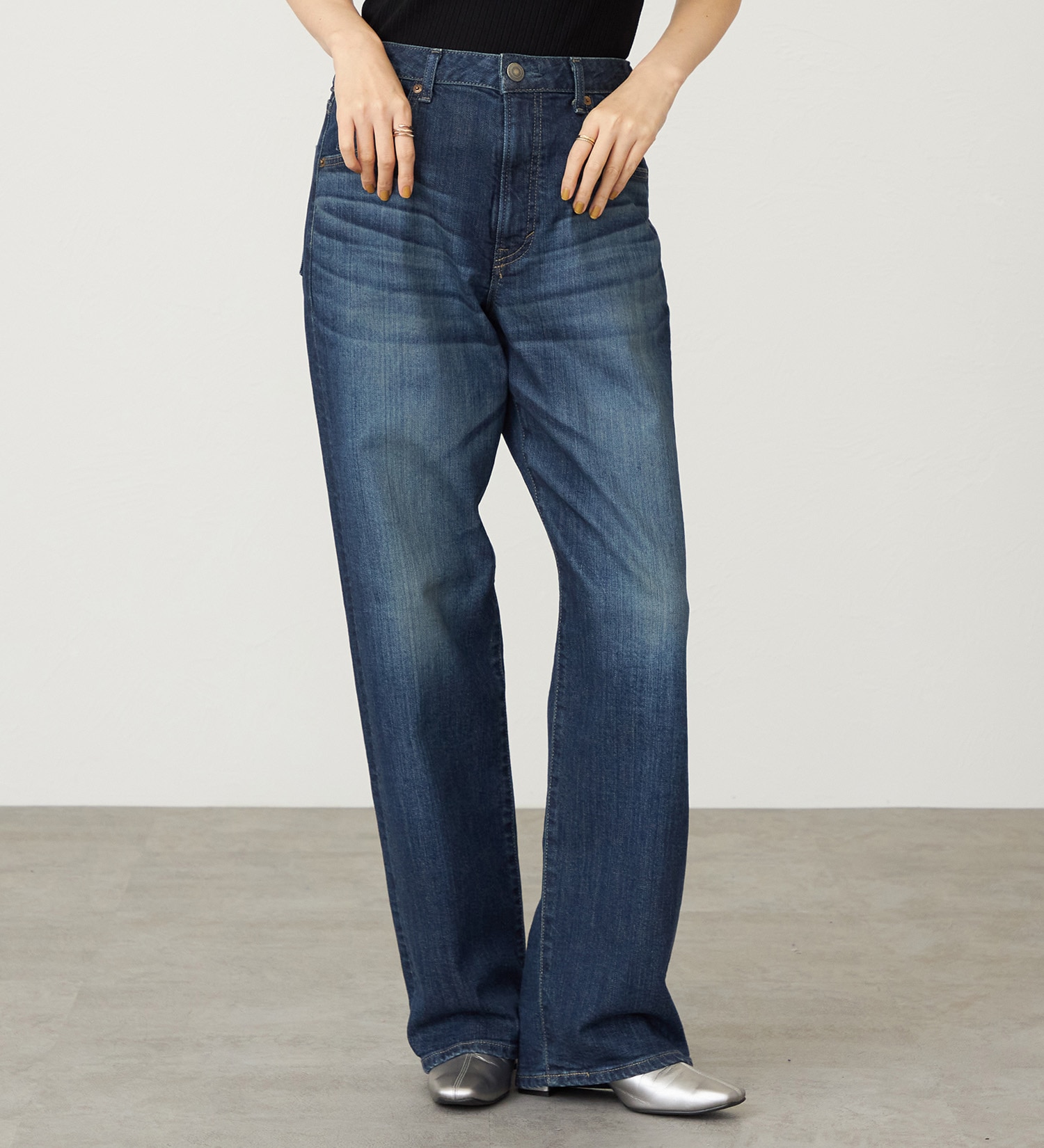 SOMETHING(サムシング)のSOMETHING ELSA LOOSE STRAIGHT/ルーズストレートデニムパンツ|パンツ/デニム/ジーンズパンツ/レディース|濃色ブルー