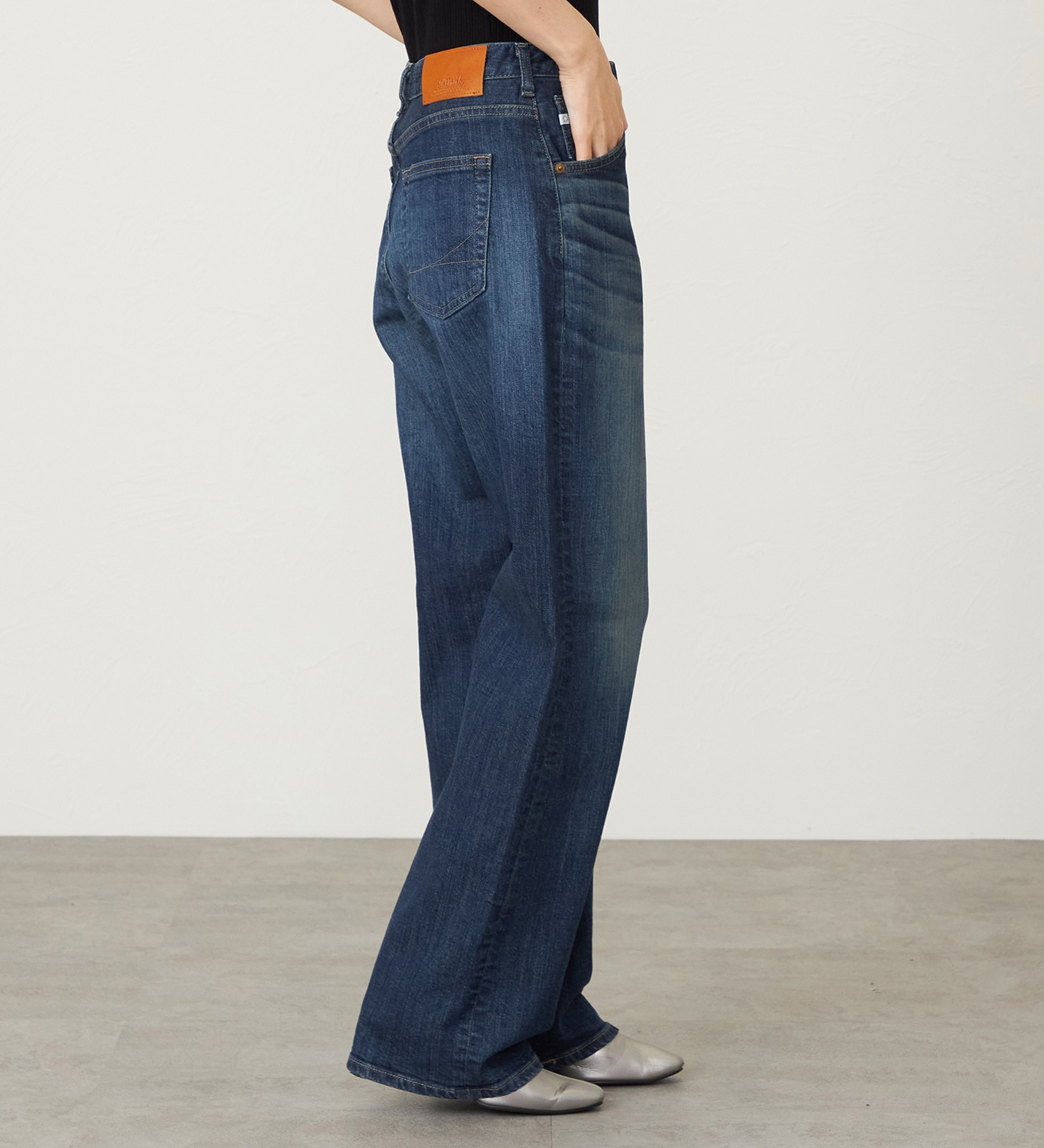 SOMETHING(サムシング)のSOMETHING ELSA LOOSE STRAIGHT/ルーズストレートデニムパンツ|パンツ/デニム/ジーンズパンツ/レディース|濃色ブルー