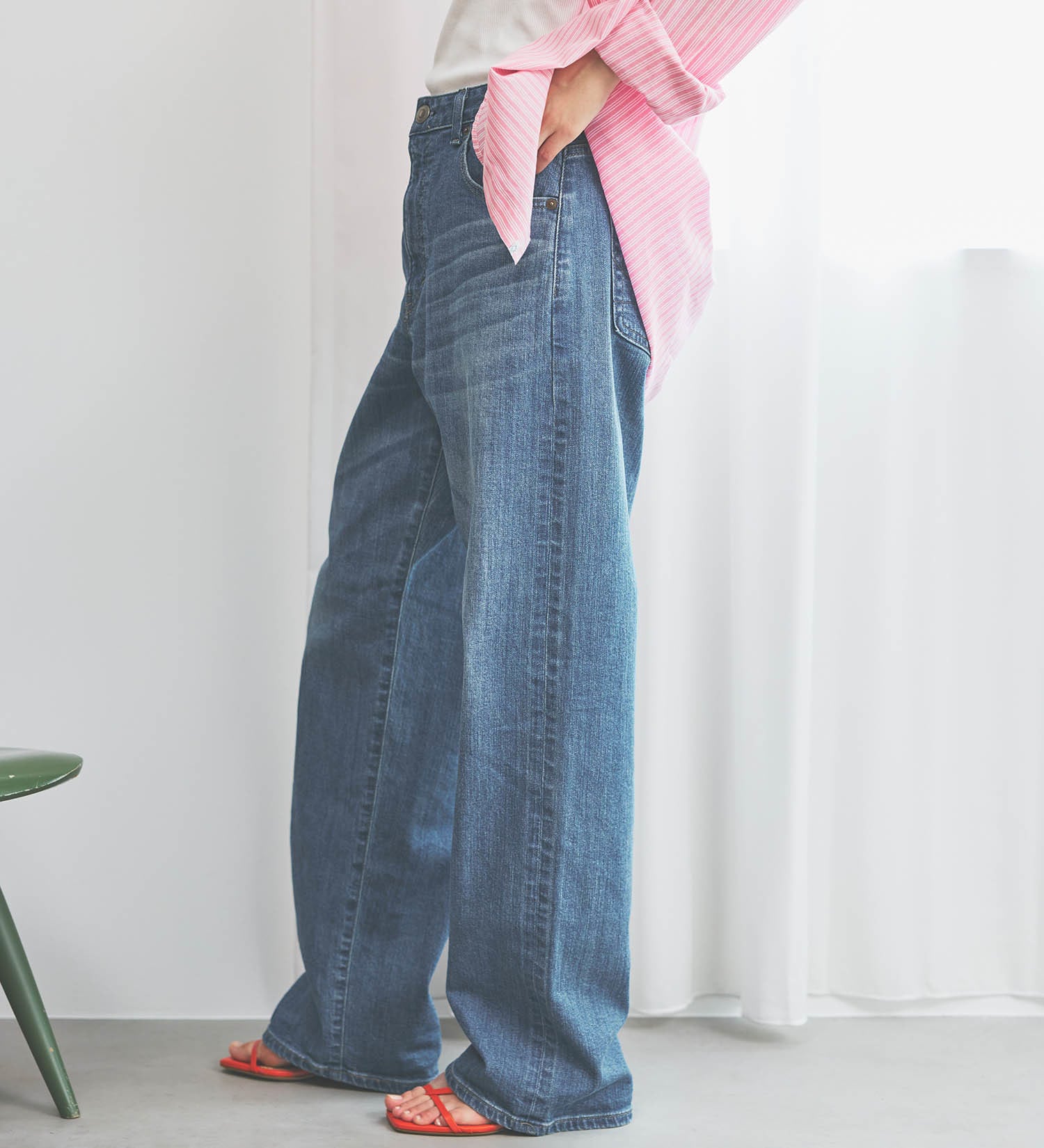 SOMETHING(サムシング)のSOMETHING ELSA LOOSE STRAIGHT/ルーズストレートデニムパンツ|パンツ/デニム/ジーンズパンツ/レディース|淡色ブルー