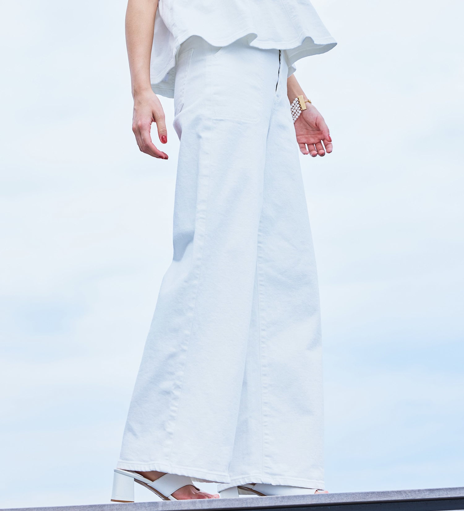 SOMETHING(サムシング)のSOMETHING LISAレースアップワイドデニムパンツ|パンツ/デニム/ジーンズパンツ/レディース|ホワイト