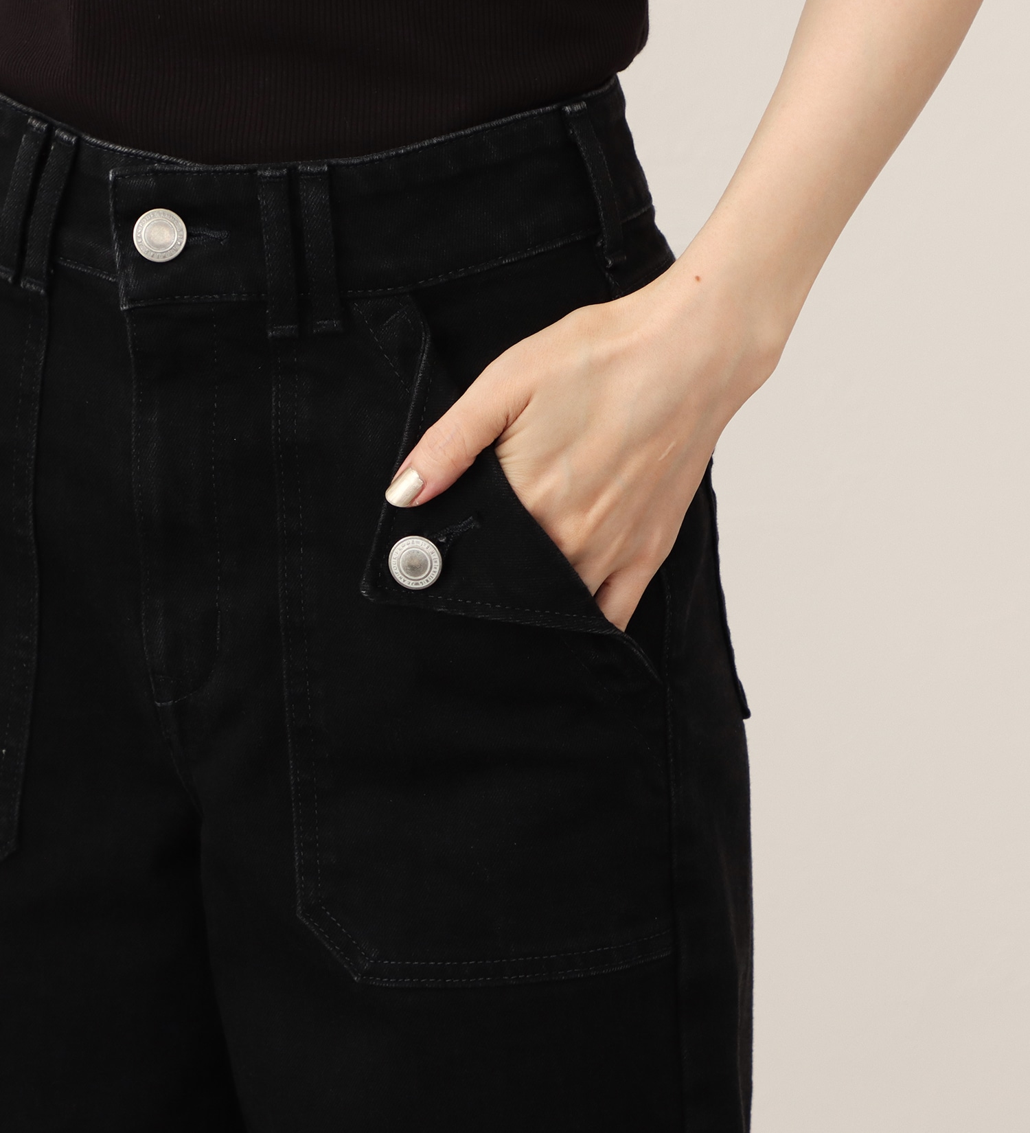 SOMETHING(サムシング)のSOMETHING LISA フロント フラップ ワイドデニムパンツ|パンツ/デニム/ジーンズパンツ/レディース|ブラックデニム