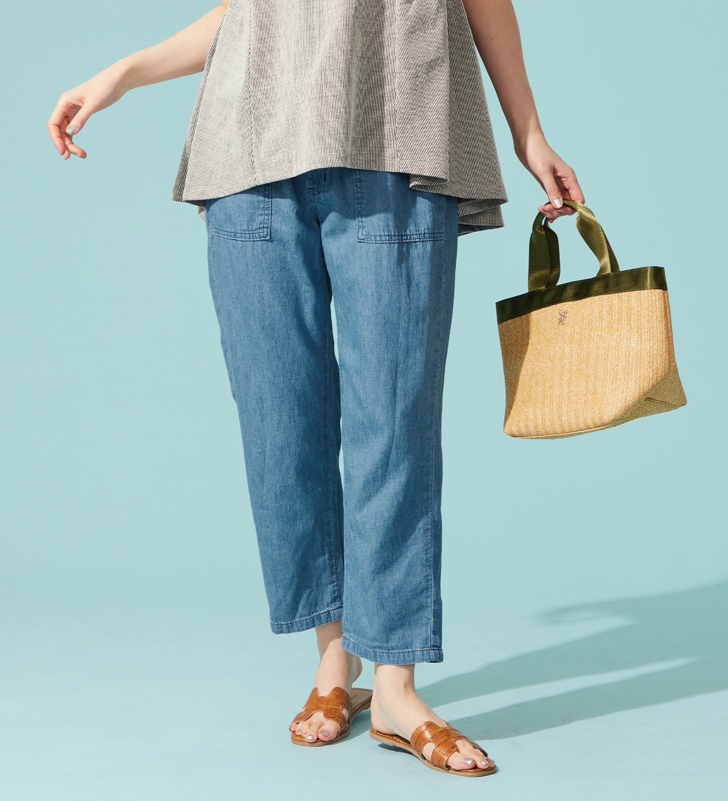 SOMETHING(サムシング)の【試着対象】【百貨店・直営店限定】SOMETHING ete テーパードベイカーデニムパンツ【夏用/COOL/涼/抗菌/防臭/制菌】|パンツ/デニム/ジーンズパンツ/レディース|淡色ブルー