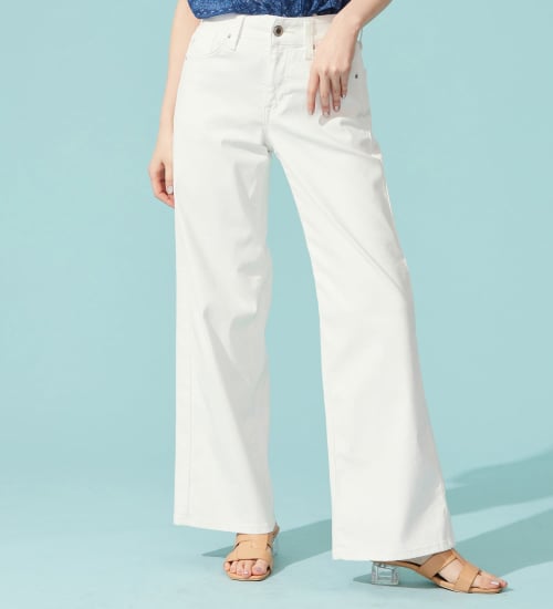 SOMETHING(サムシング)の【百貨店・直営店限定】SOMETHING ete セミワイドデニムパンツ【夏用/COOL/涼/抗菌/防臭/制菌】|パンツ/デニム/ジーンズパンツ/レディース|ホワイト