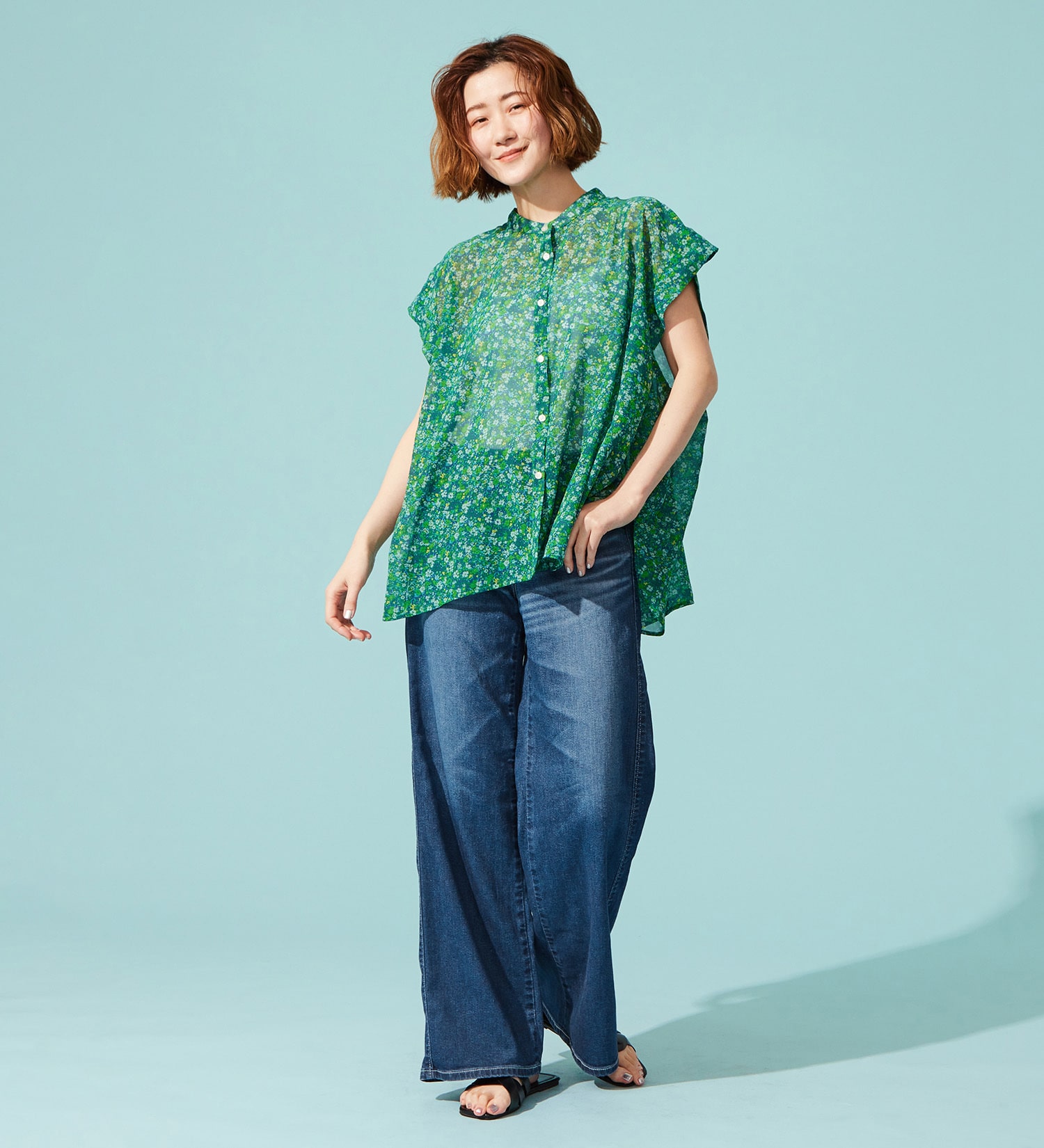 SOMETHING(サムシング)の【百貨店・直営店限定】SOMETHING ete セミワイドデニムパンツ【夏用/COOL/涼/抗菌/防臭/制菌】|パンツ/デニム/ジーンズパンツ/レディース|中色ブルー