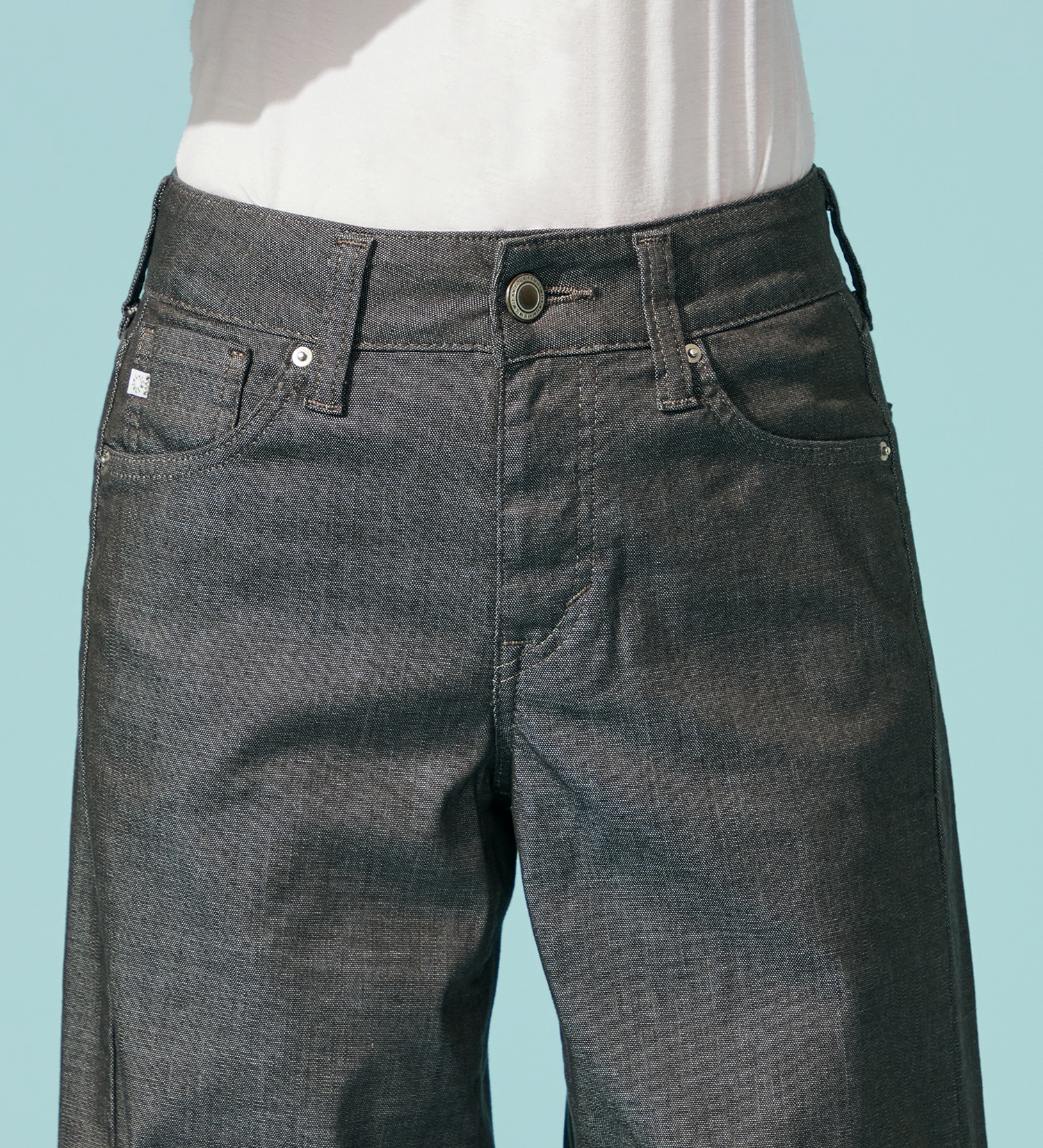 SOMETHING(サムシング)の【百貨店・直営店限定】SOMETHING ete セミワイドデニムパンツ【夏用/COOL/涼/抗菌/防臭/制菌】|パンツ/デニム/ジーンズパンツ/レディース|チャコールグレー