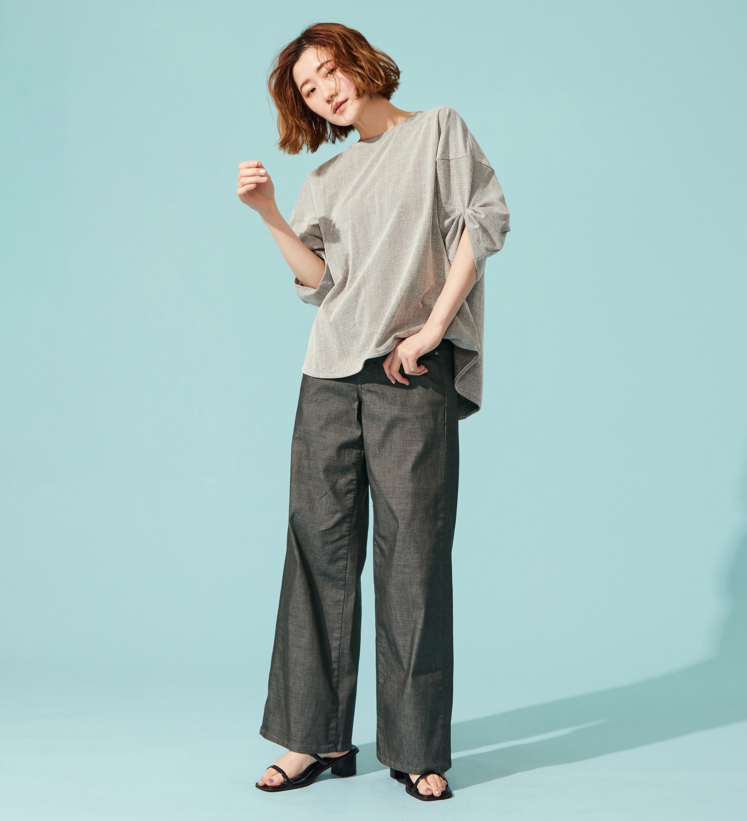 SOMETHING(サムシング)の【百貨店・直営店限定】SOMETHING ete セミワイドデニムパンツ【夏用/COOL/涼/抗菌/防臭/制菌】|パンツ/デニム/ジーンズパンツ/レディース|チャコールグレー