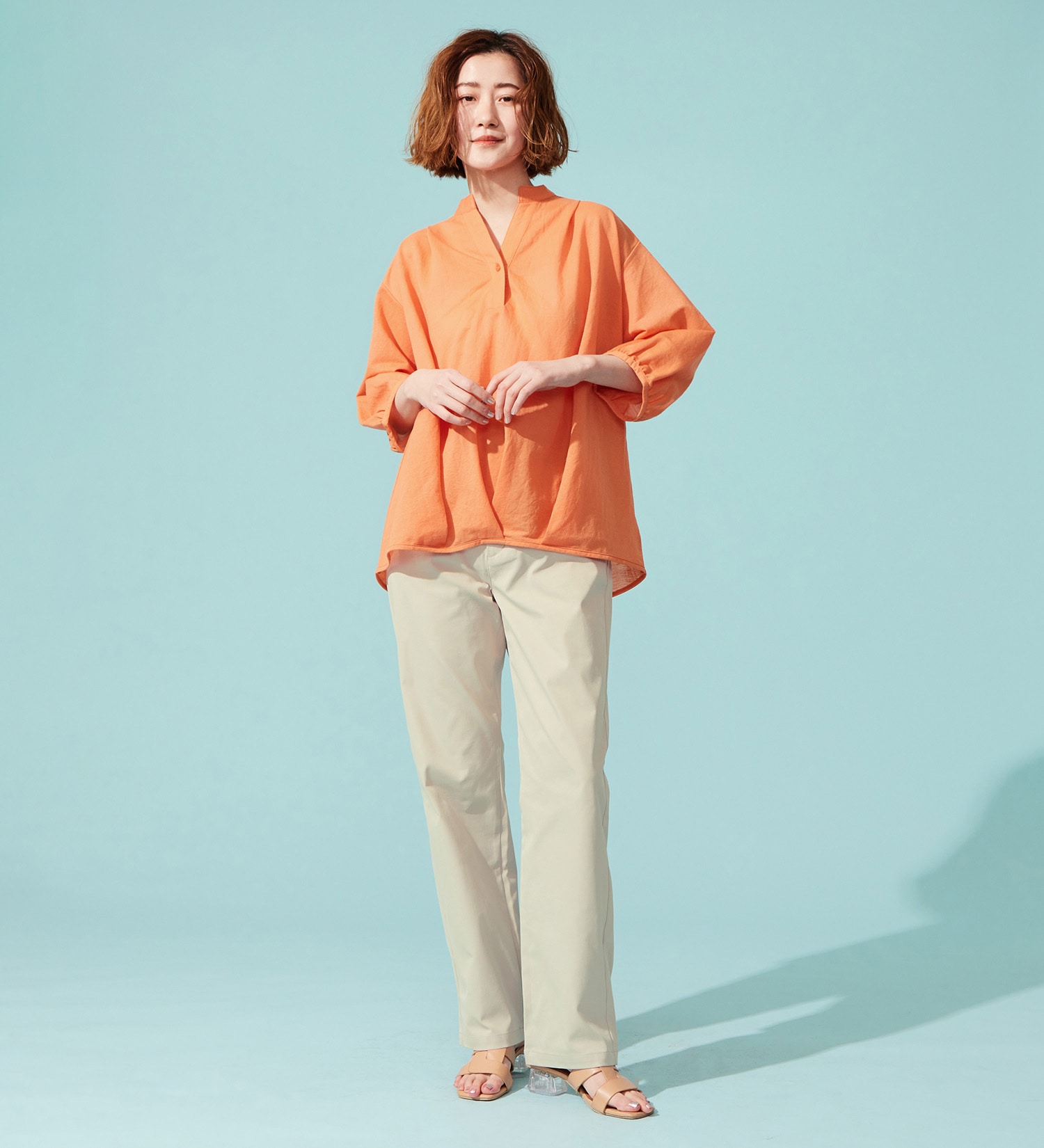 SOMETHING(サムシング)の【百貨店・直営店限定】SOMETHING ete ストレートトラウザーパンツ【夏用/COOL/涼/抗菌/防臭/制菌】|パンツ/スラックス/レディース|サンドベージュ